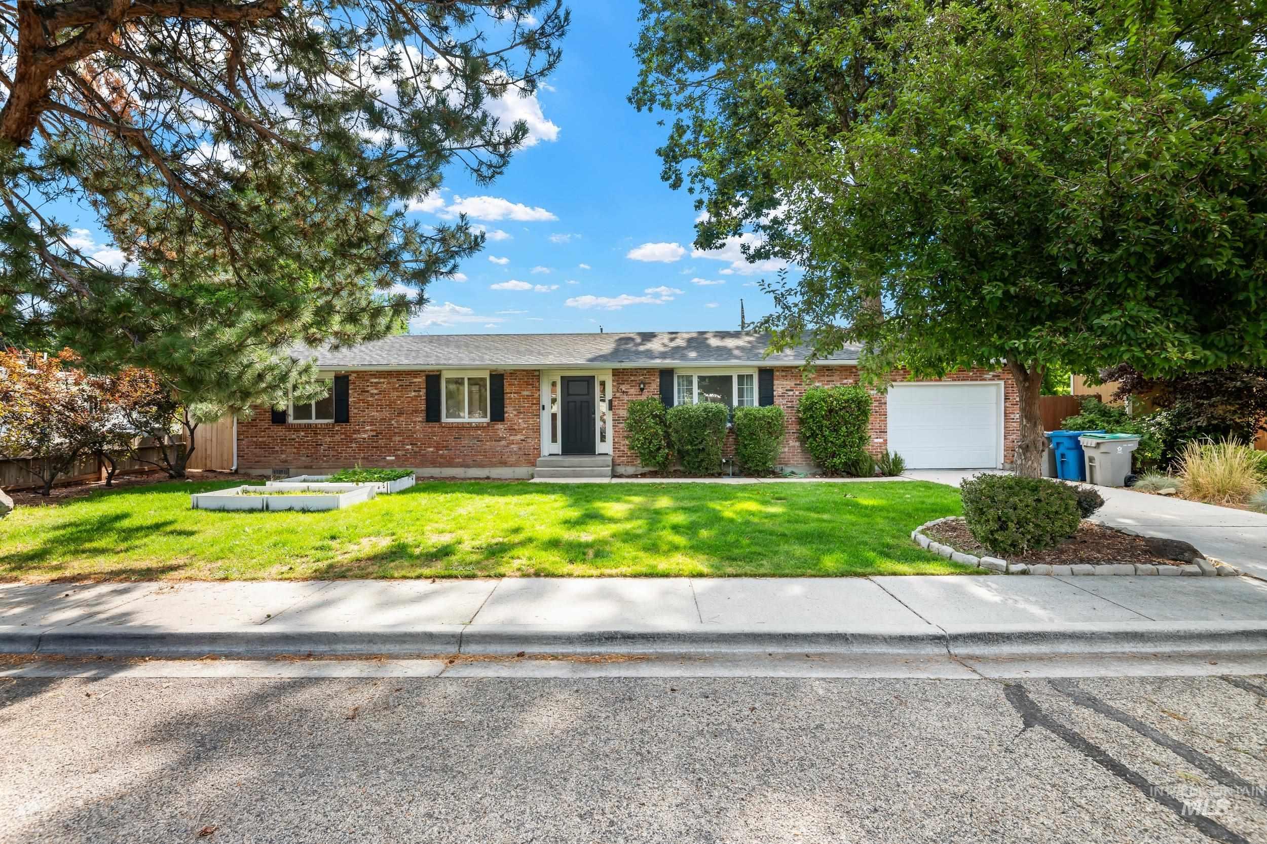 2140 S Colorado Ave Property Photo 1