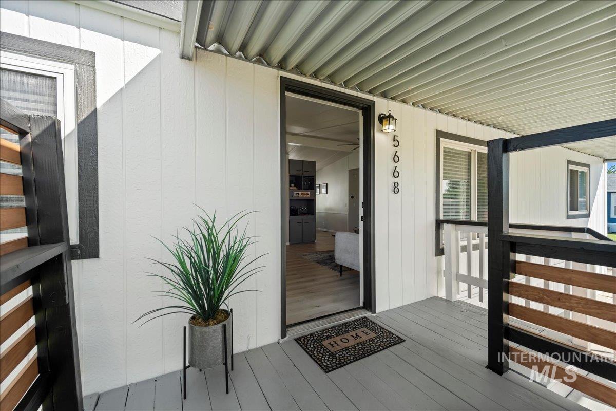 5668 Bullrun Ln Property Photo 1