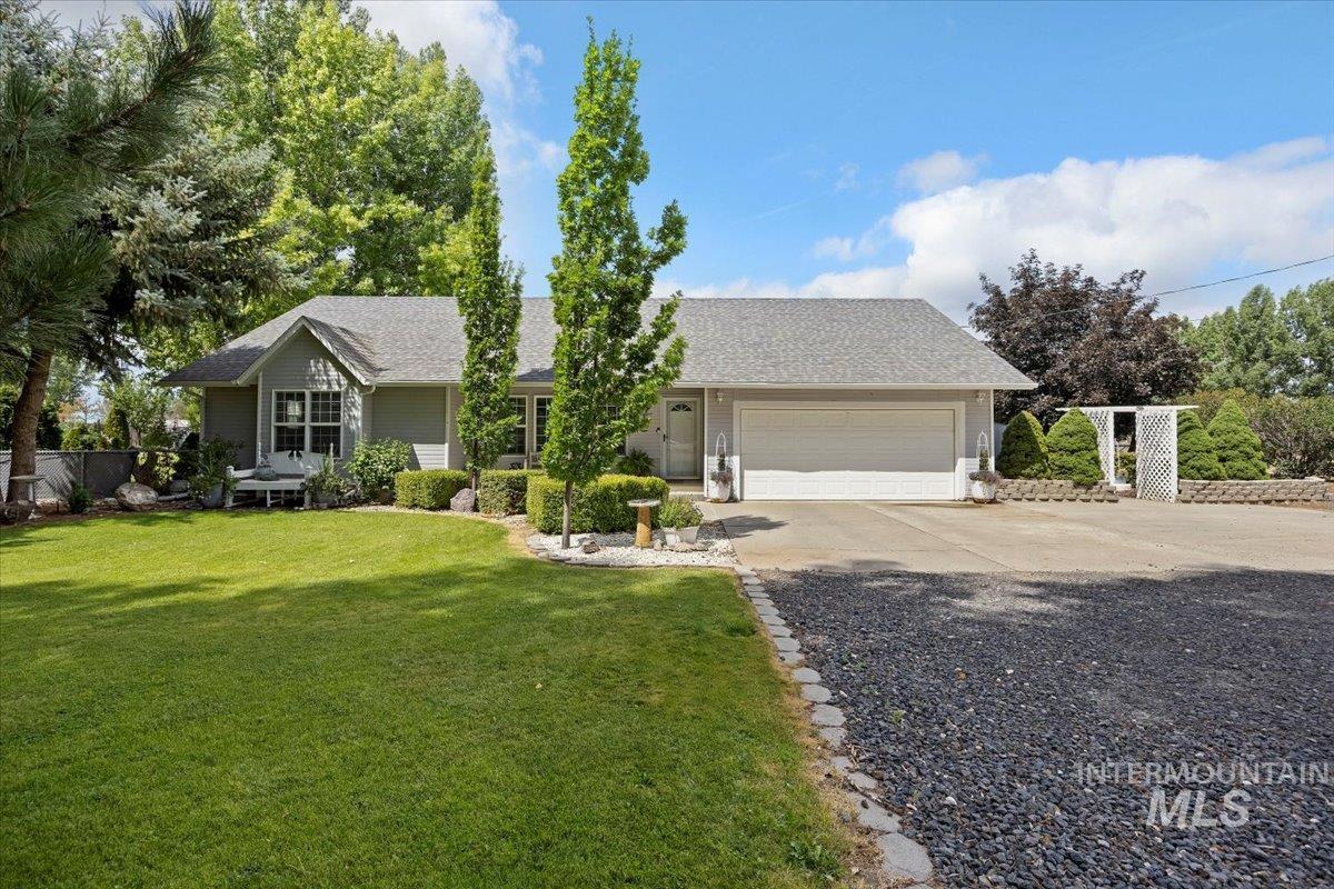 87 Sunnyside Dr. Property Photo 1