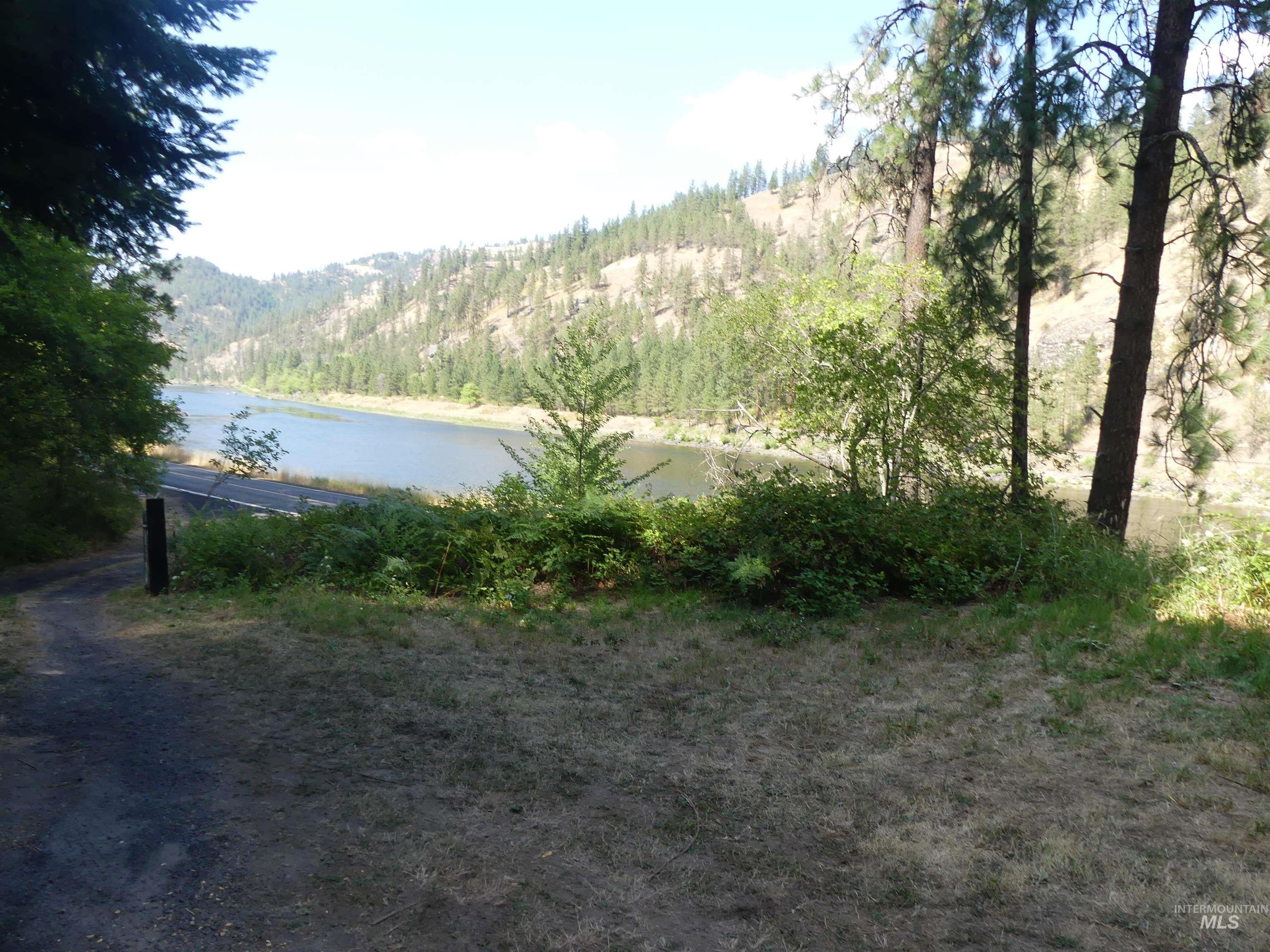 2800 Hwy 12 Property Photo 1