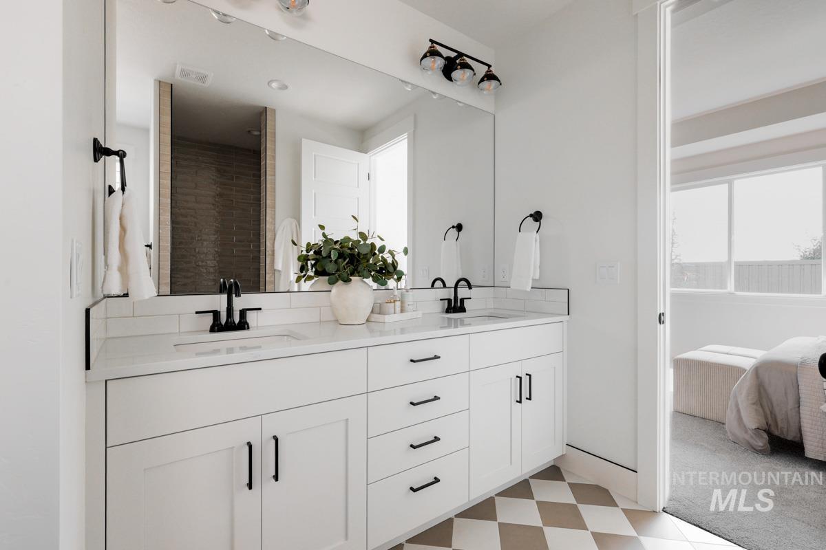 10363 Stony Oak St. Property Photo 26