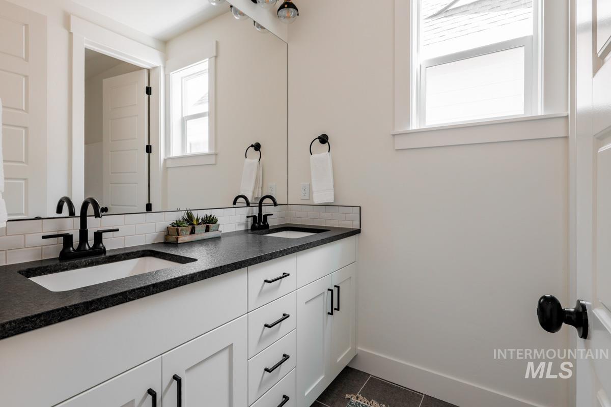 10363 Stony Oak St. Property Photo 35