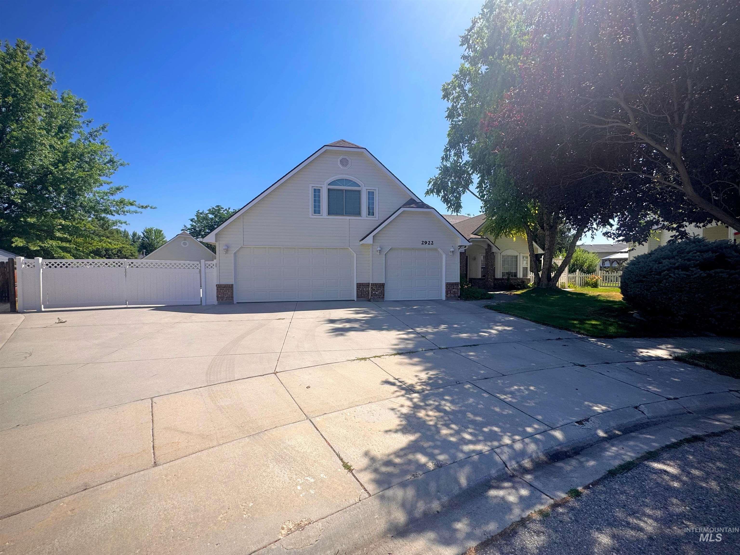 2922 E Moon Dipper Ct Property Photo 1