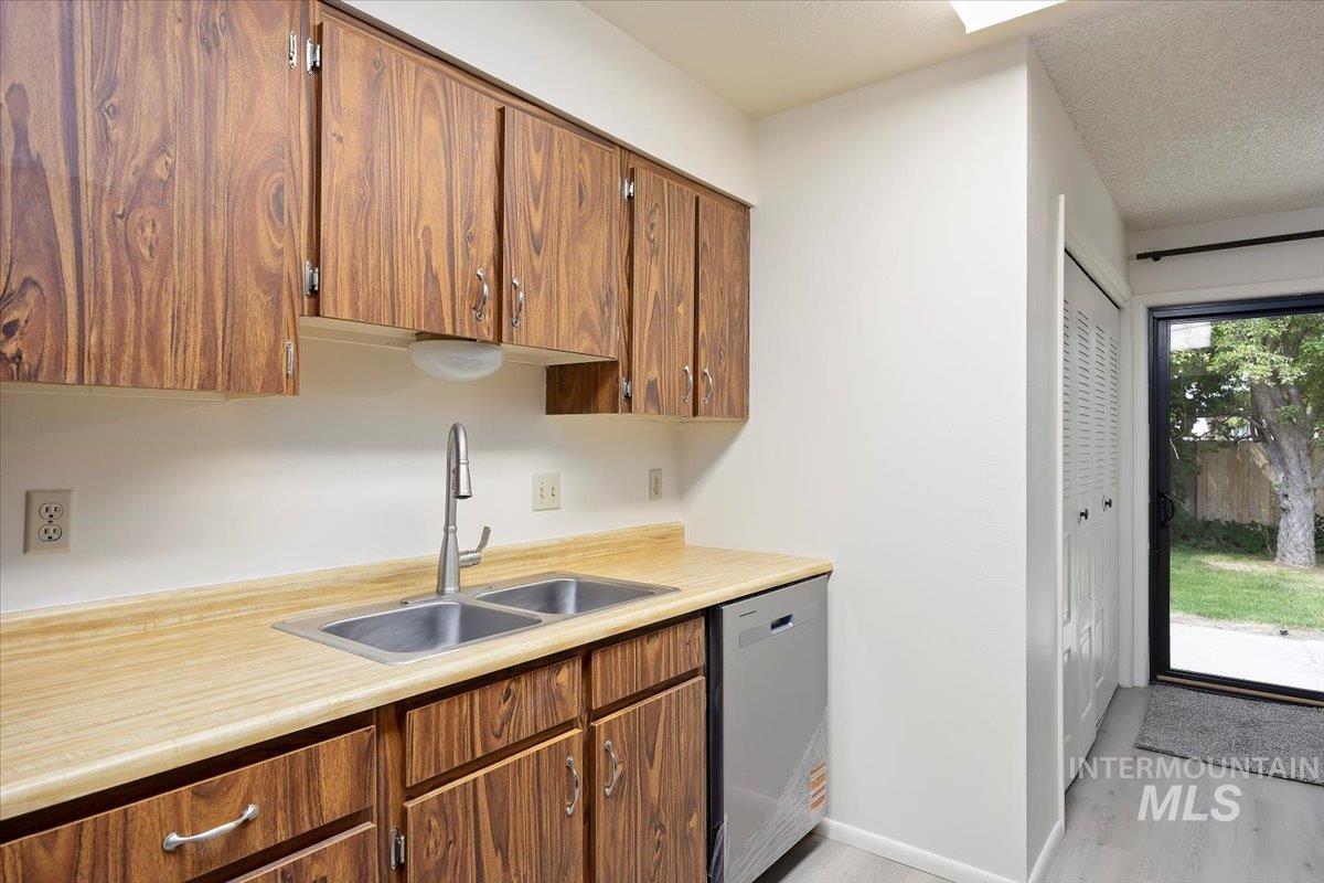 551 Park Meadows Circle Property Photo 13