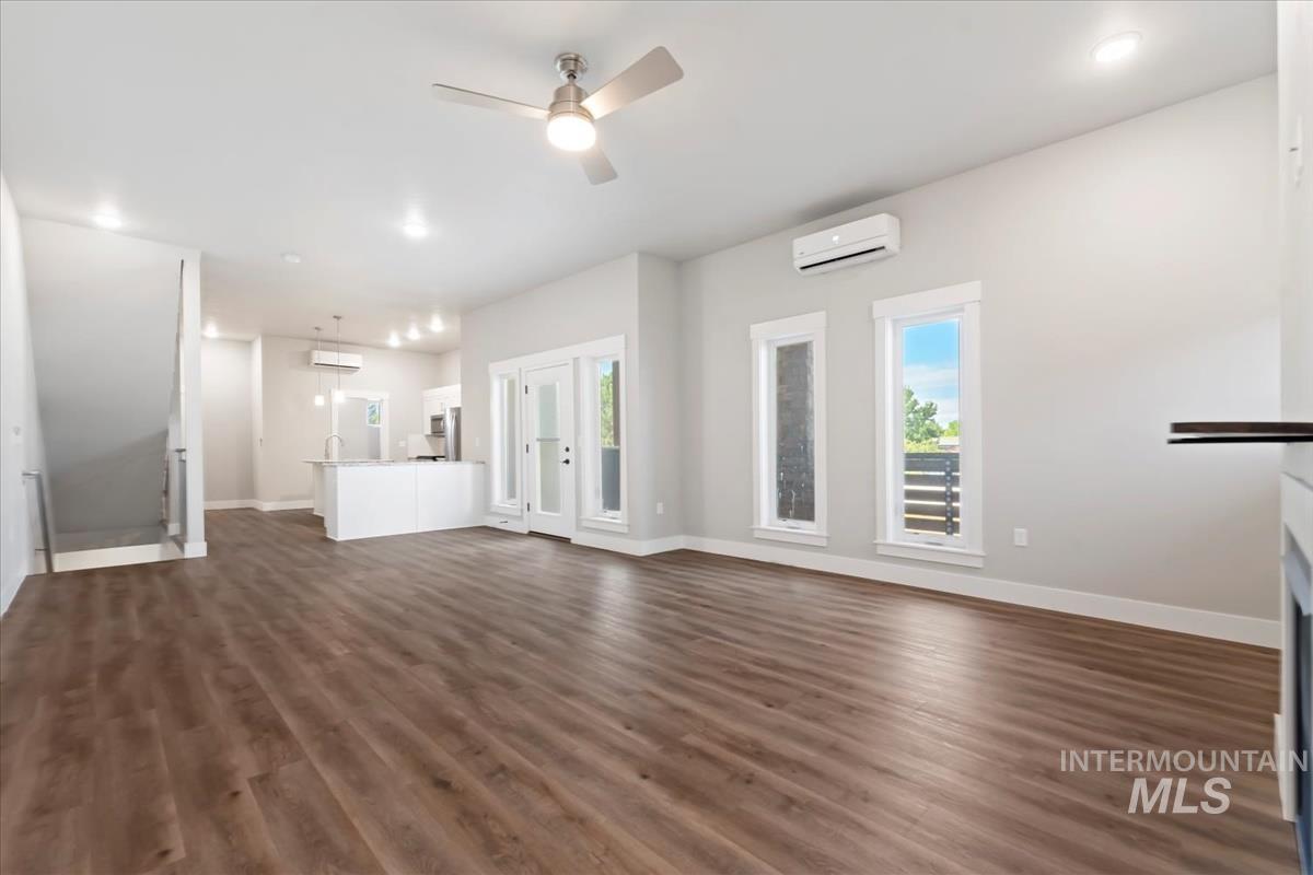 3019 N Network Lane Property Photo 7