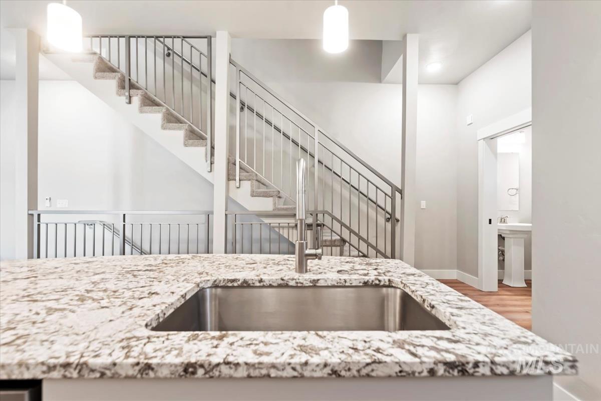 3019 N Network Lane Property Photo 13