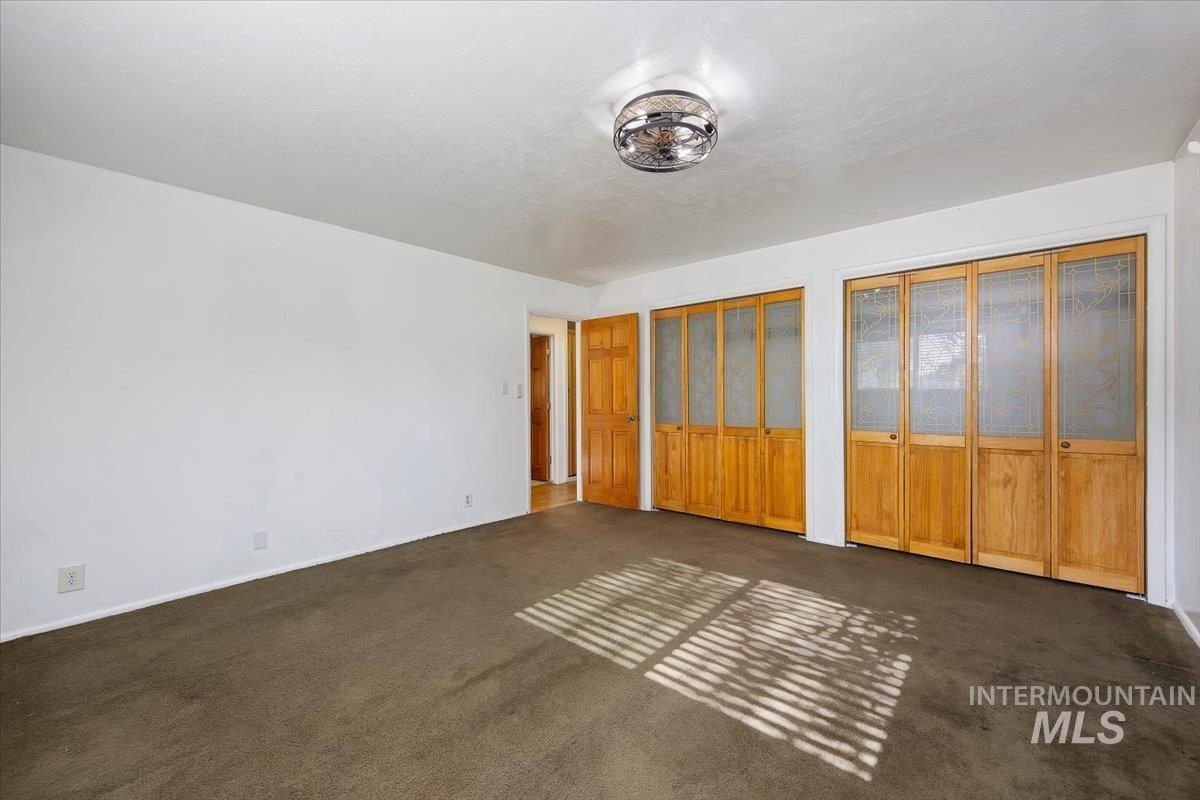 305 Lucille St. Property Photo 20