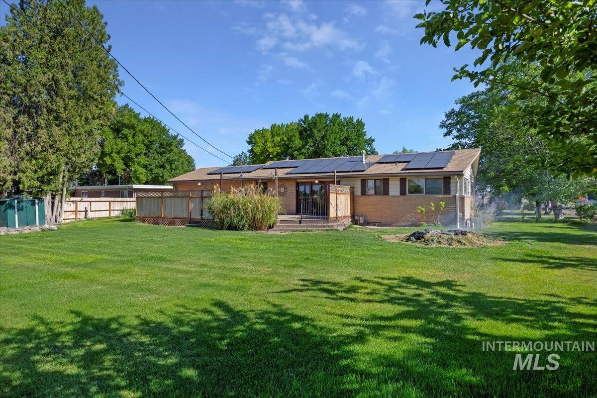 305 Lucille St. Property Photo 29