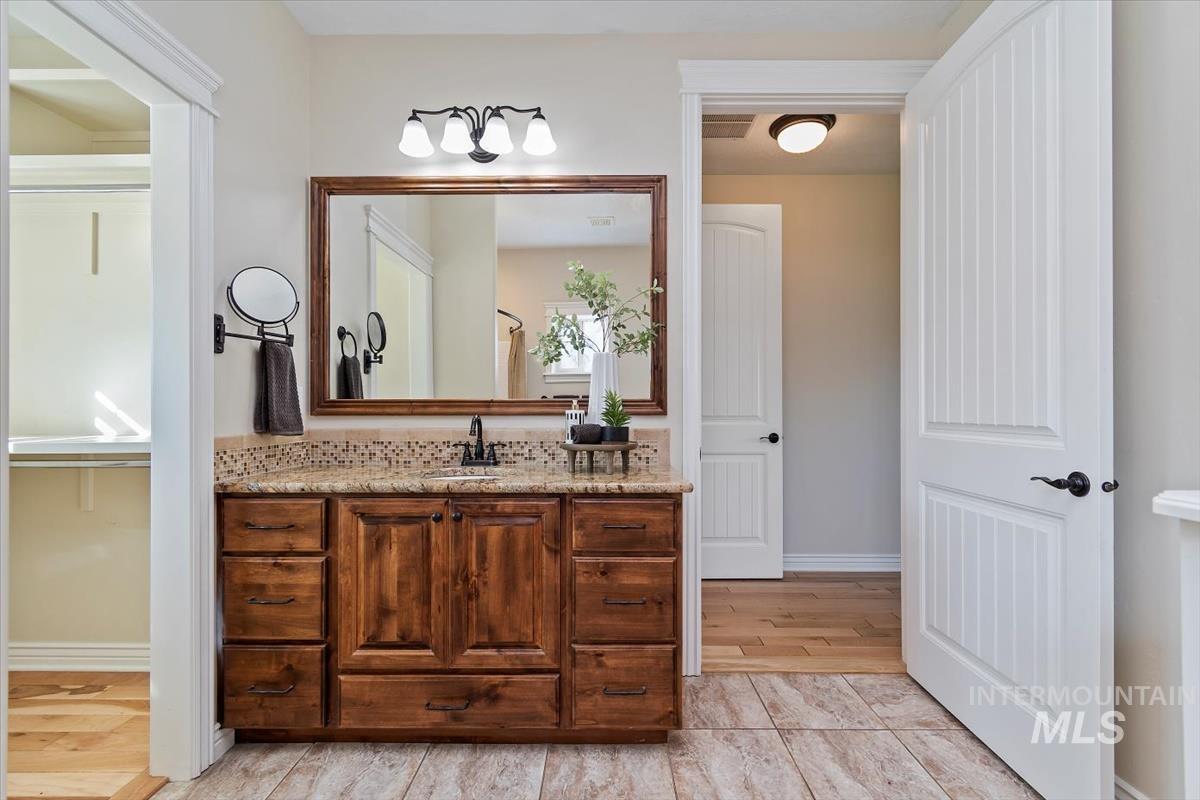 1535 N Luge Property Photo 30