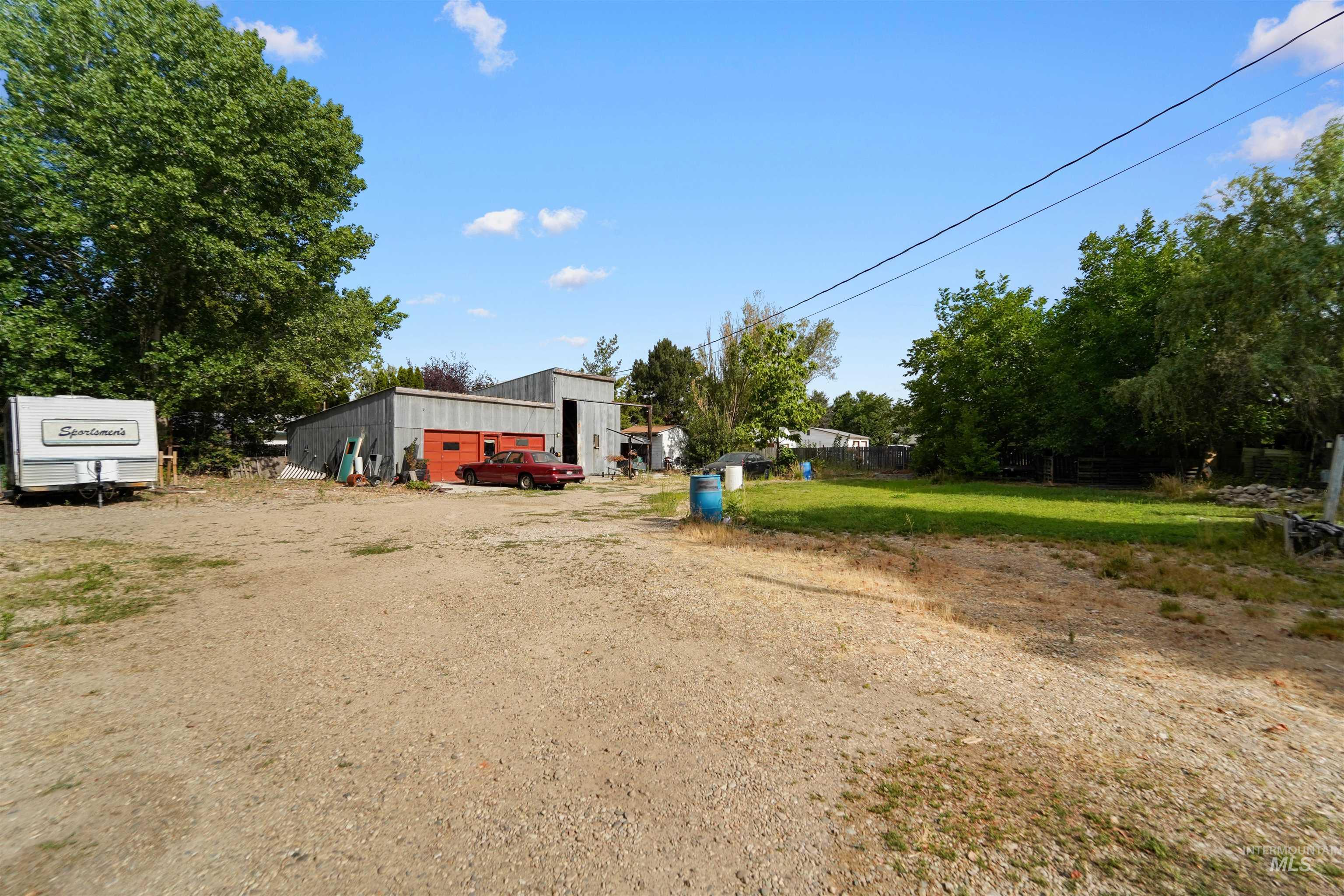 4213 N Dalton Ln Property Photo 10