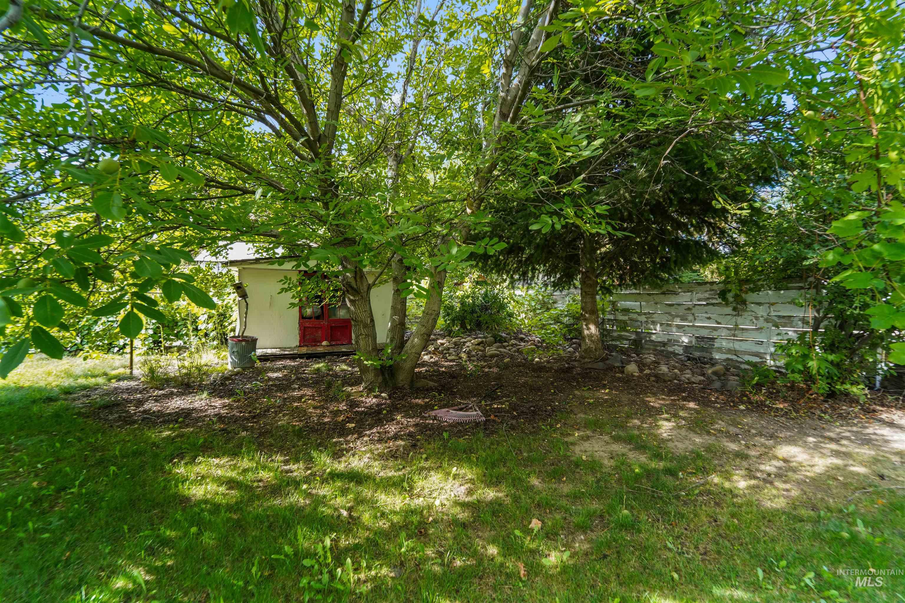 4213 N Dalton Ln Property Photo 13