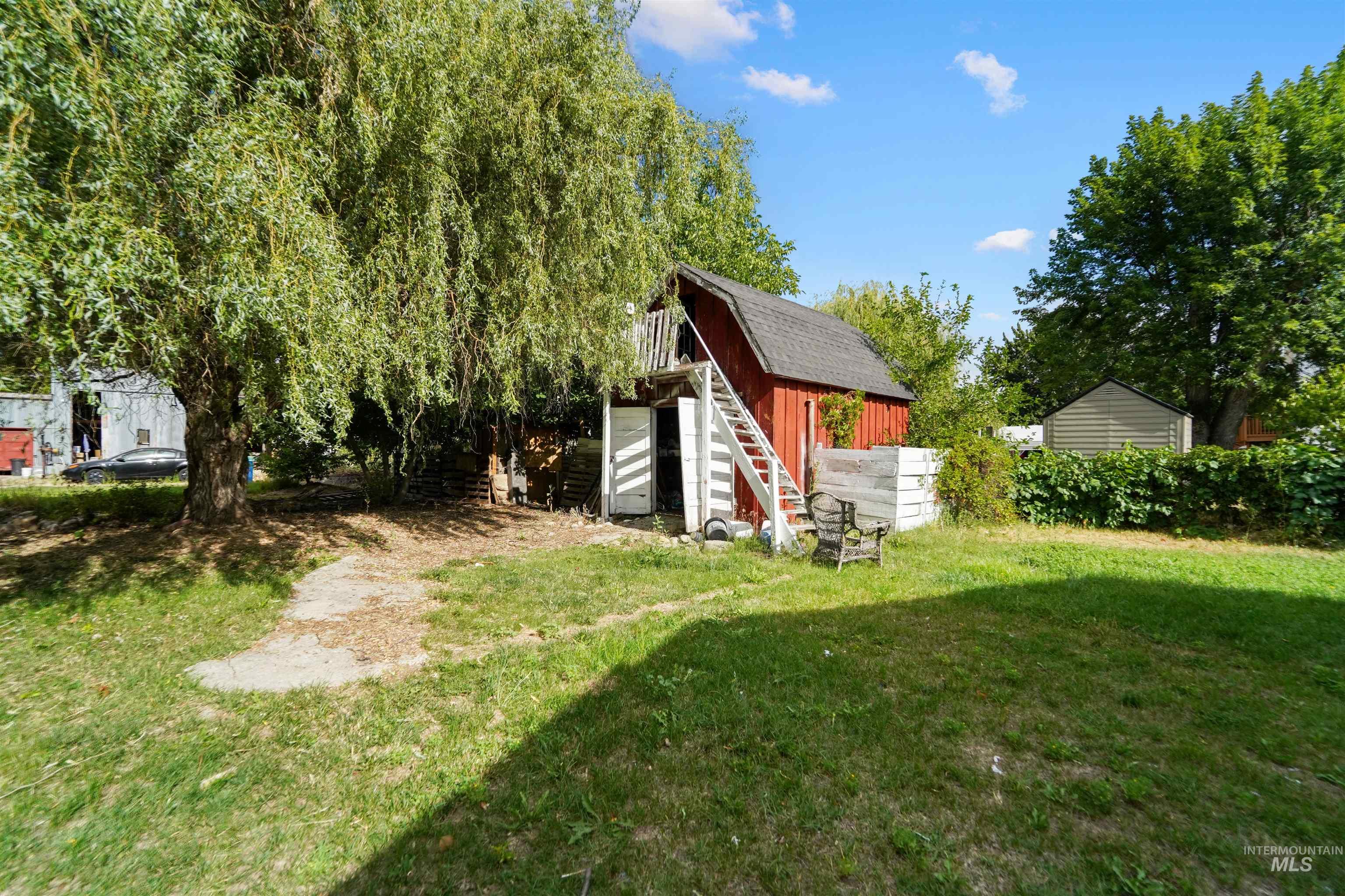 4213 N Dalton Ln Property Photo 14