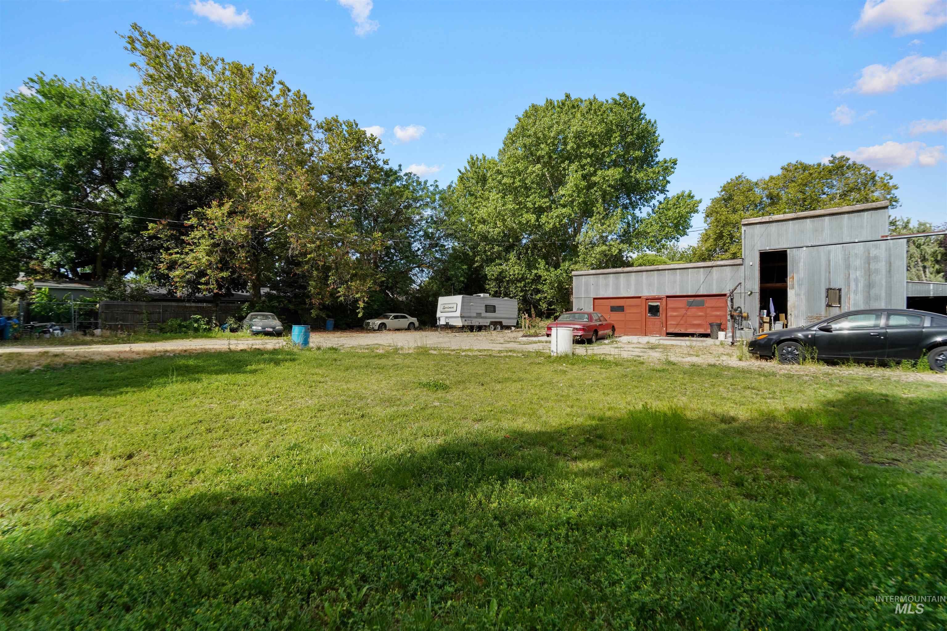4213 N Dalton Ln Property Photo 15