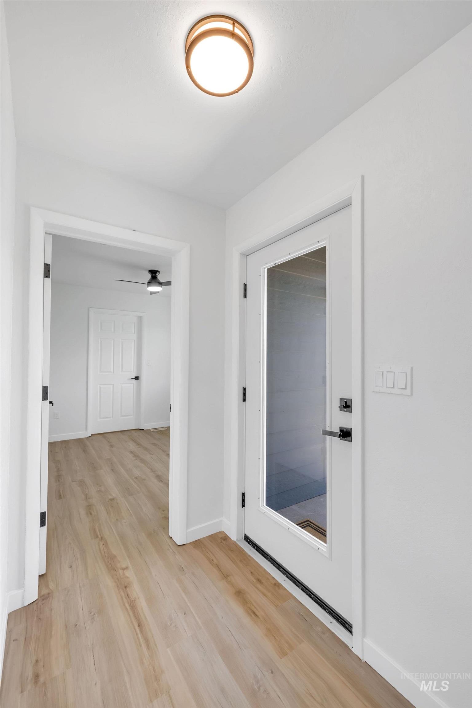 1070 W Indian Valley Rd Property Photo 5