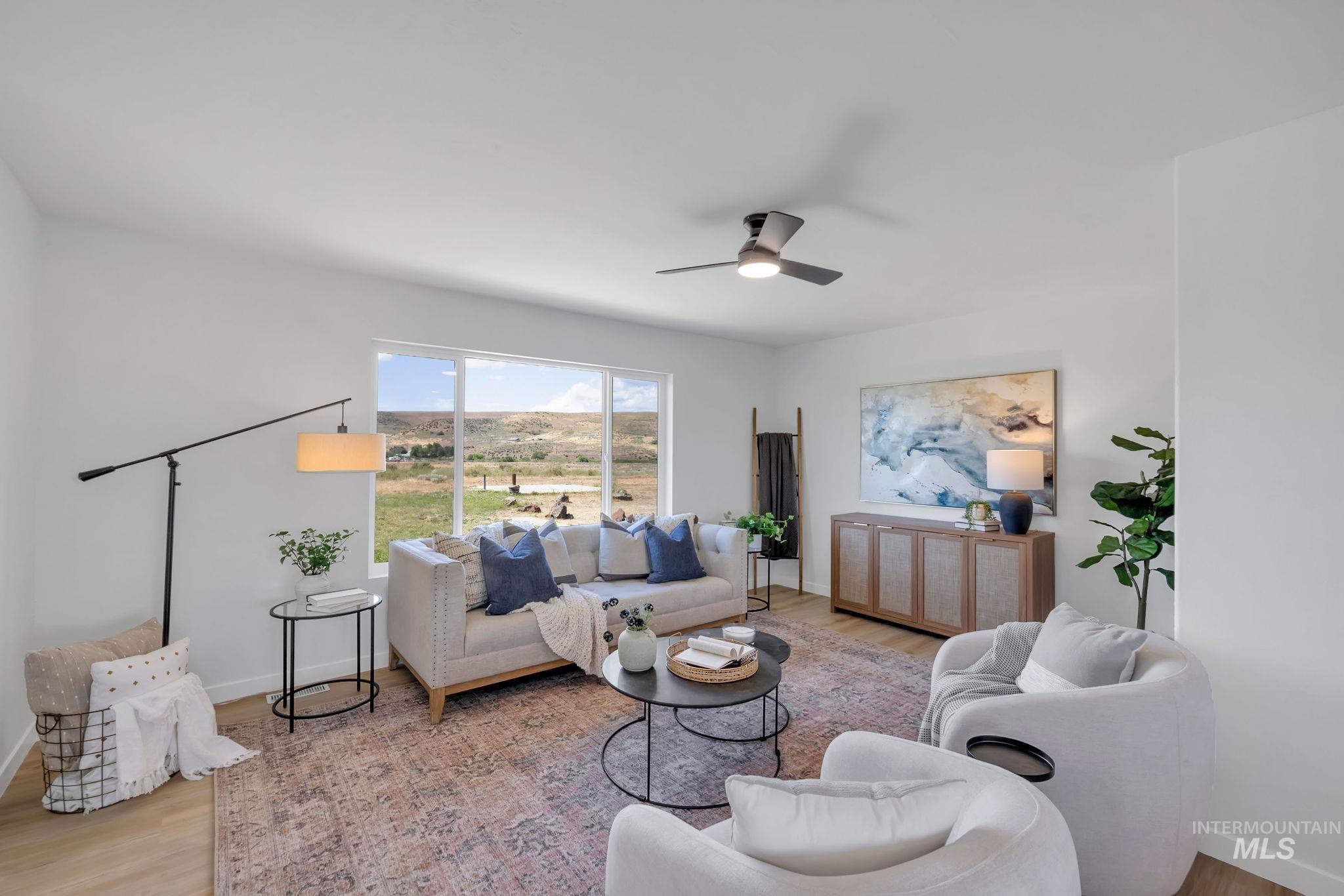 1070 W Indian Valley Rd Property Photo 7