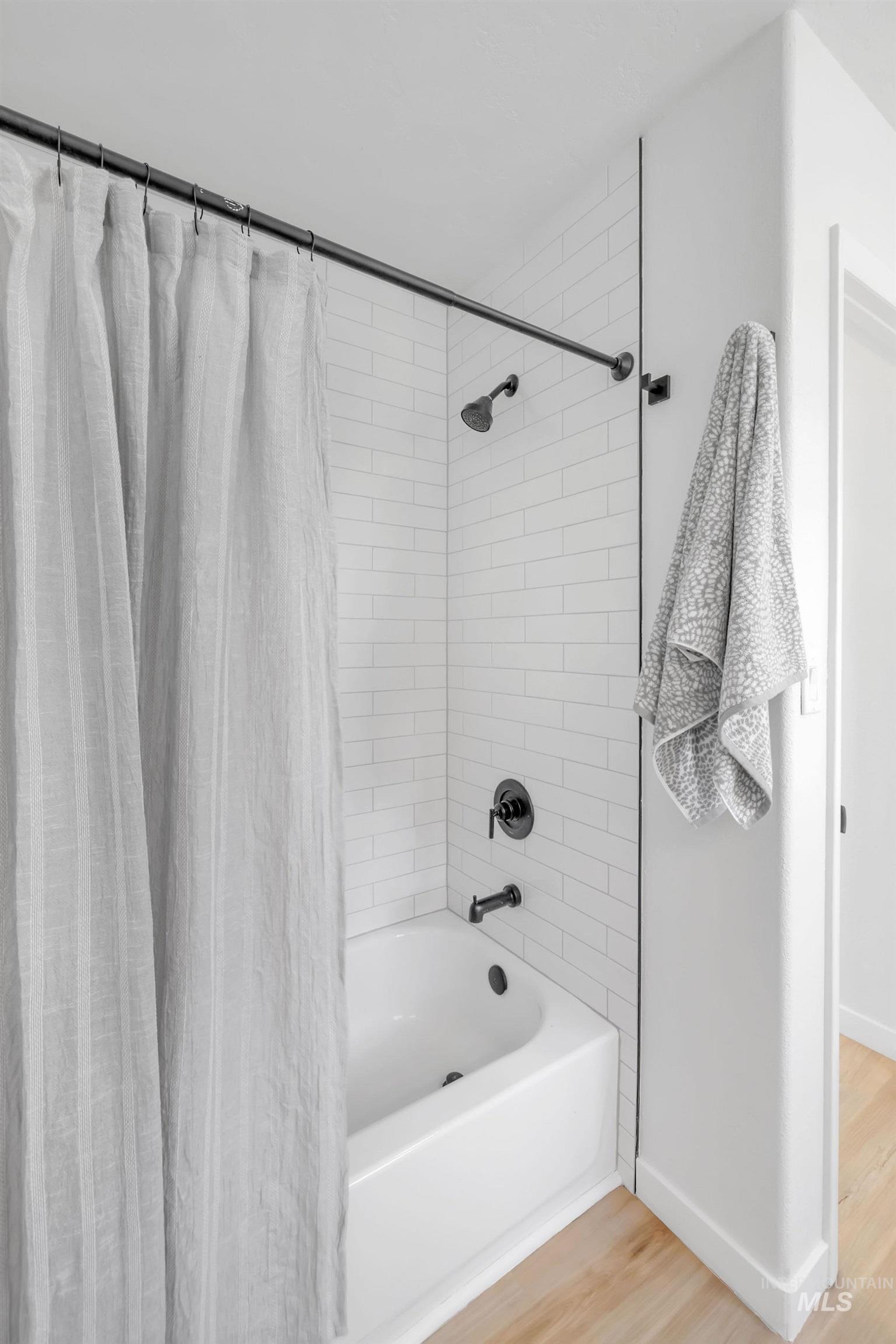 1070 W Indian Valley Rd Property Photo 32