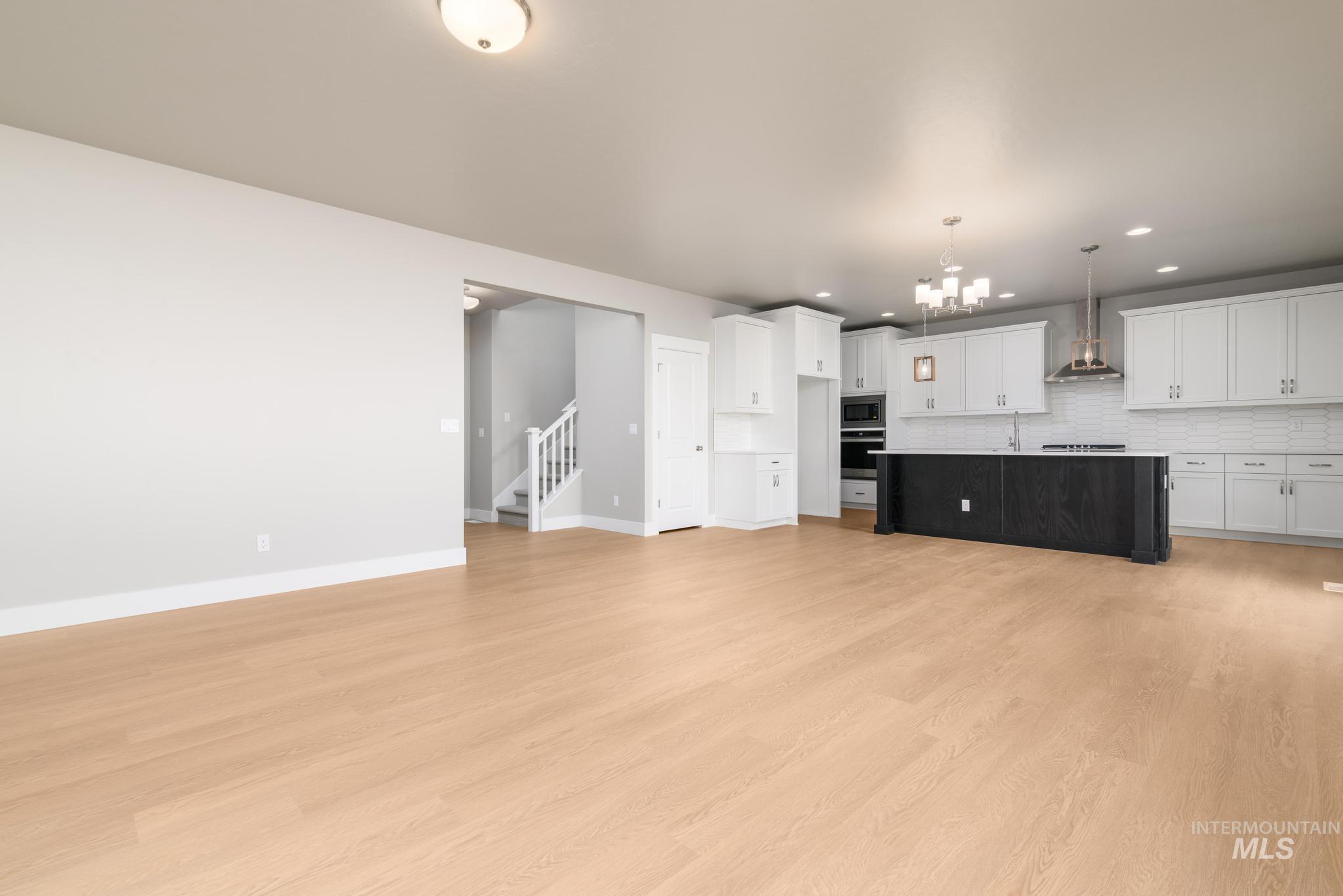 12599 W Pine Grass St Property Photo 7