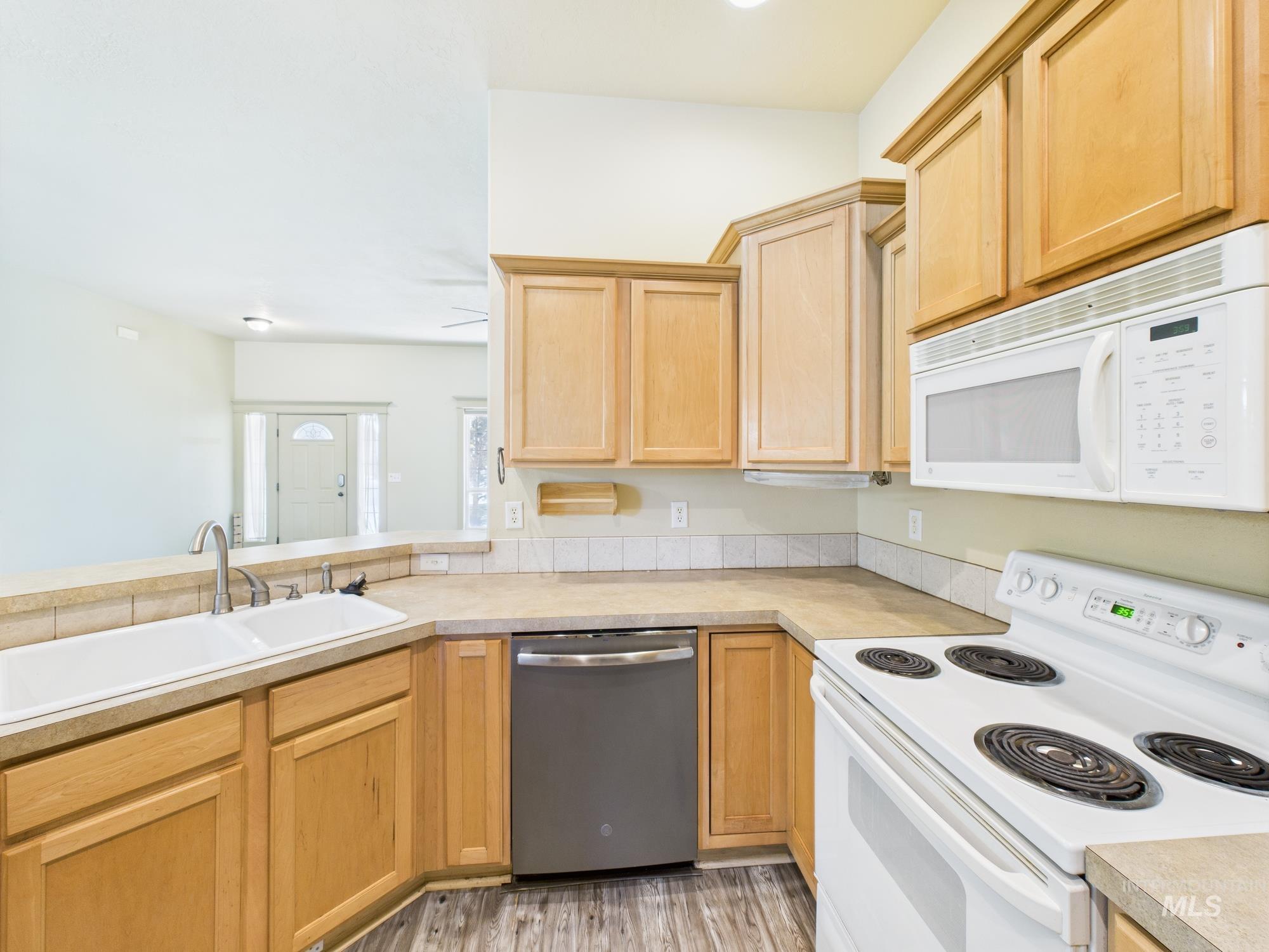 265 N Hullen Pl Property Photo 13