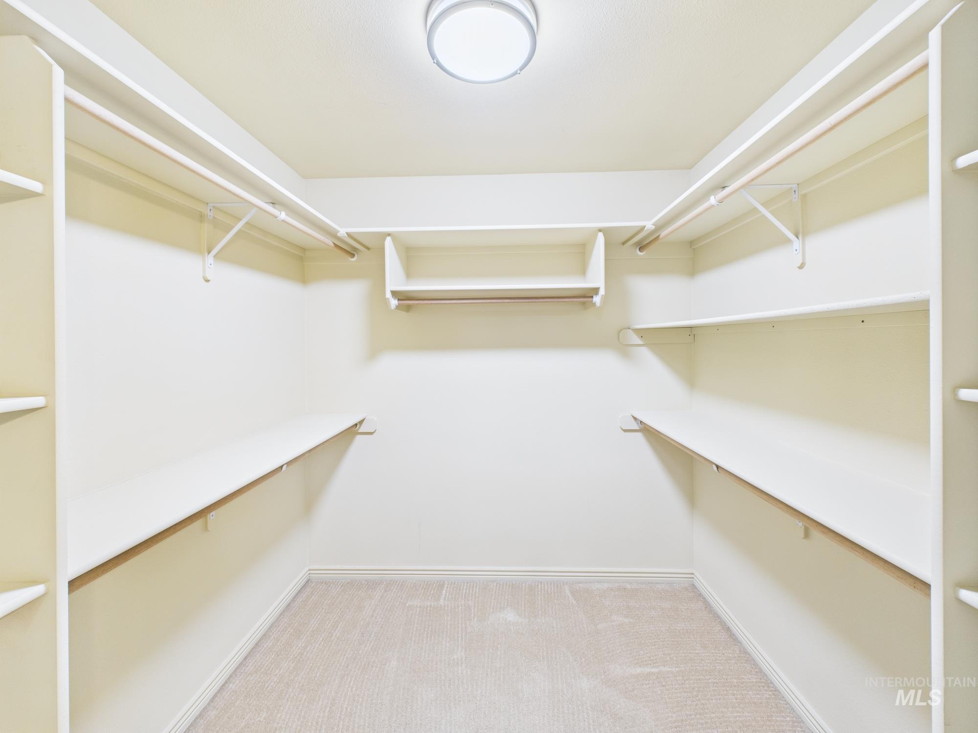 265 N Hullen Pl Property Photo 21