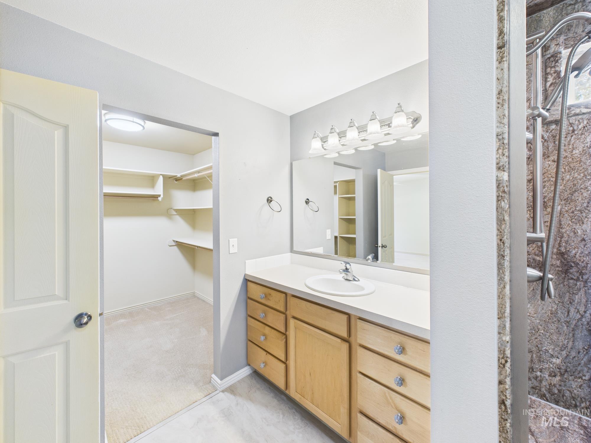 265 N Hullen Pl Property Photo 24