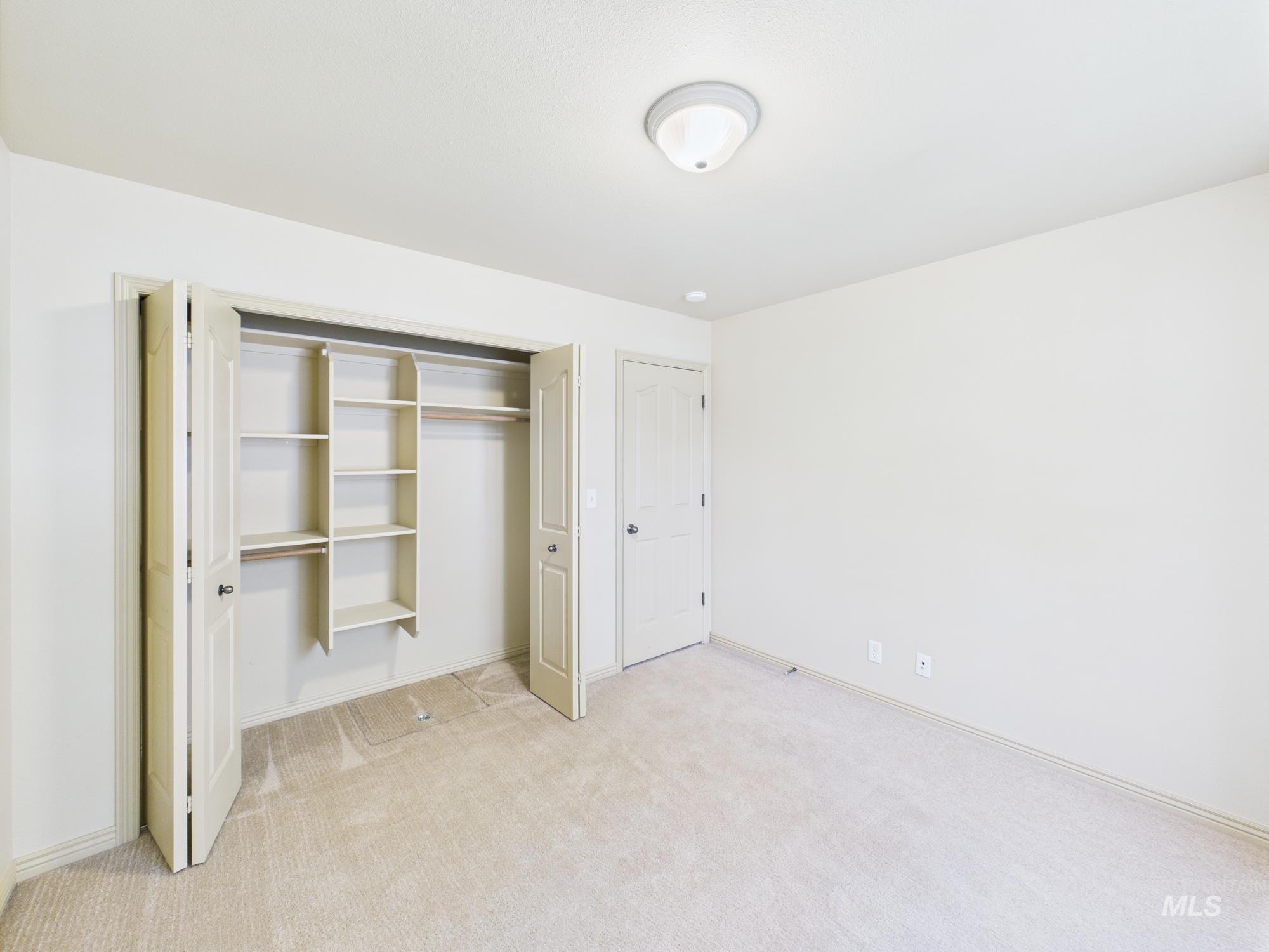 265 N Hullen Pl Property Photo 30