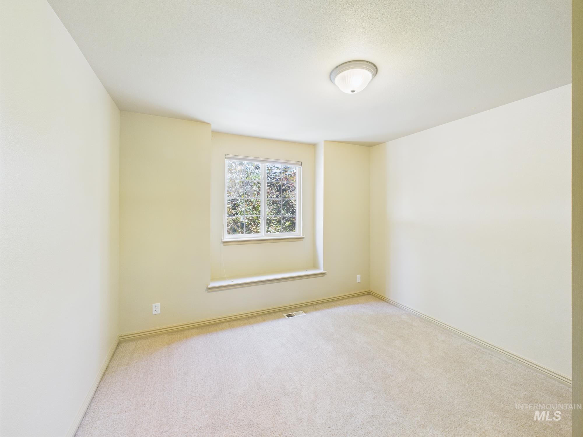 265 N Hullen Pl Property Photo 31