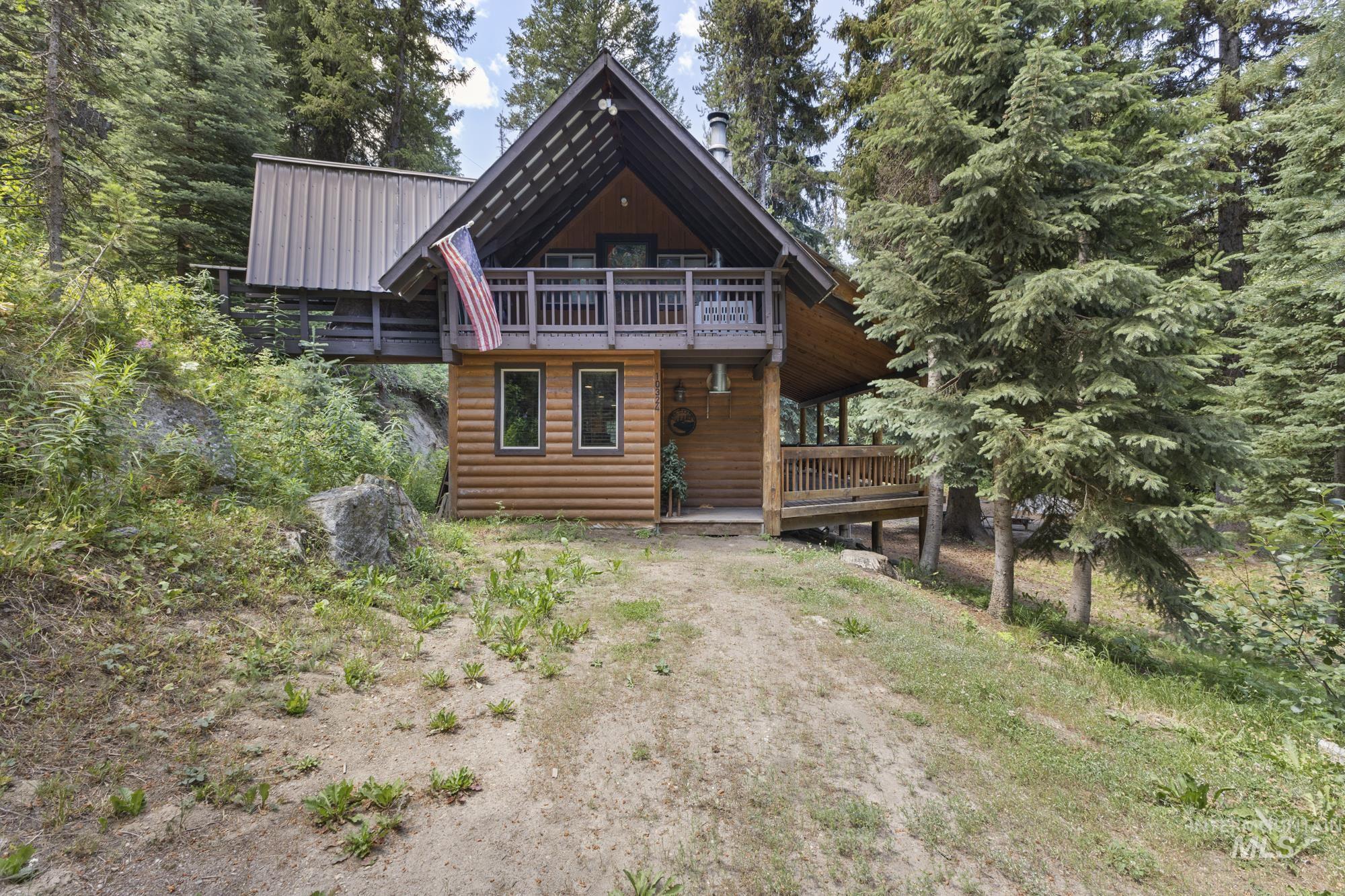 10324 Peterson Loop Property Photo 1