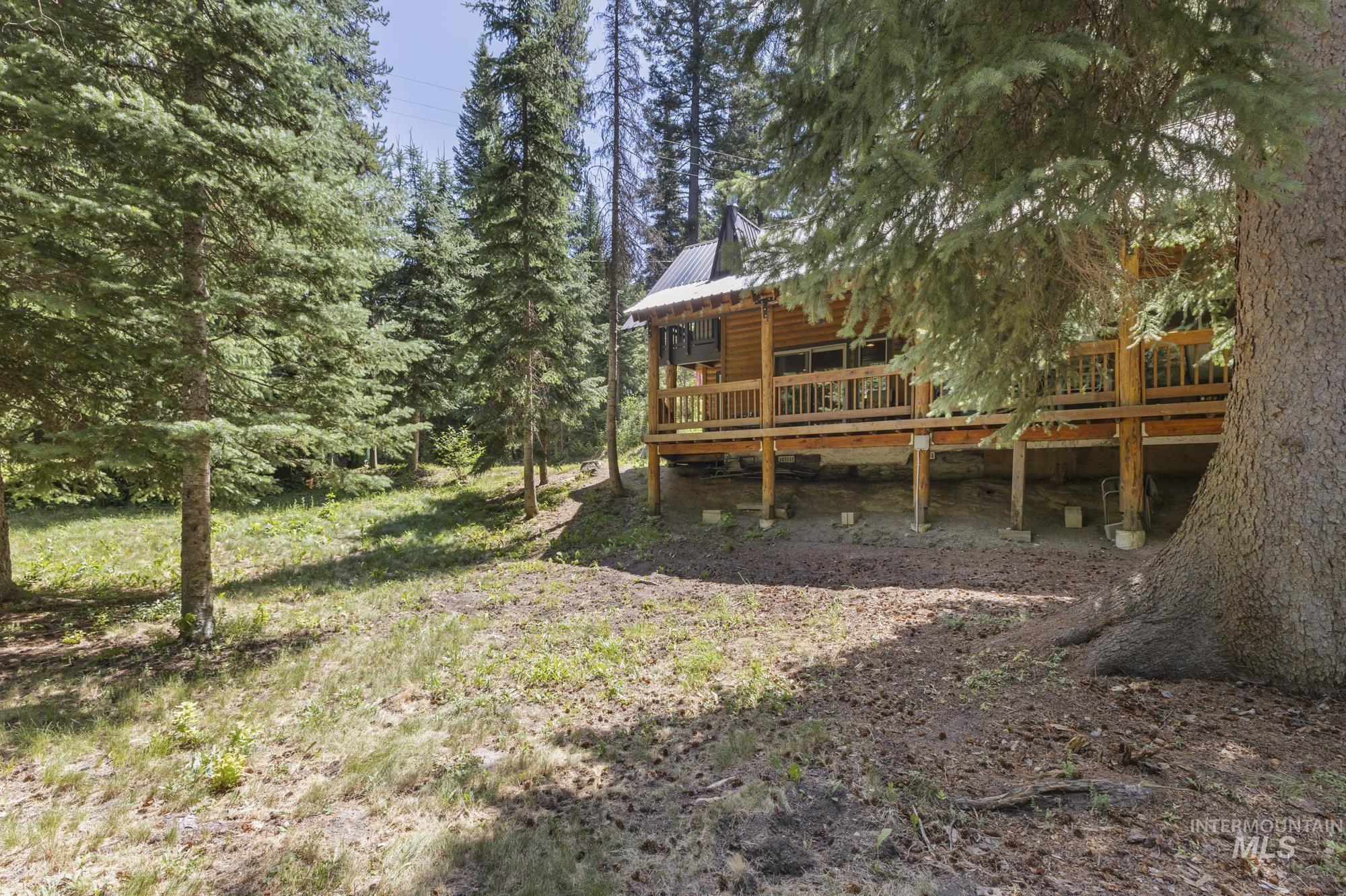 10324 Peterson Loop Property Photo 5