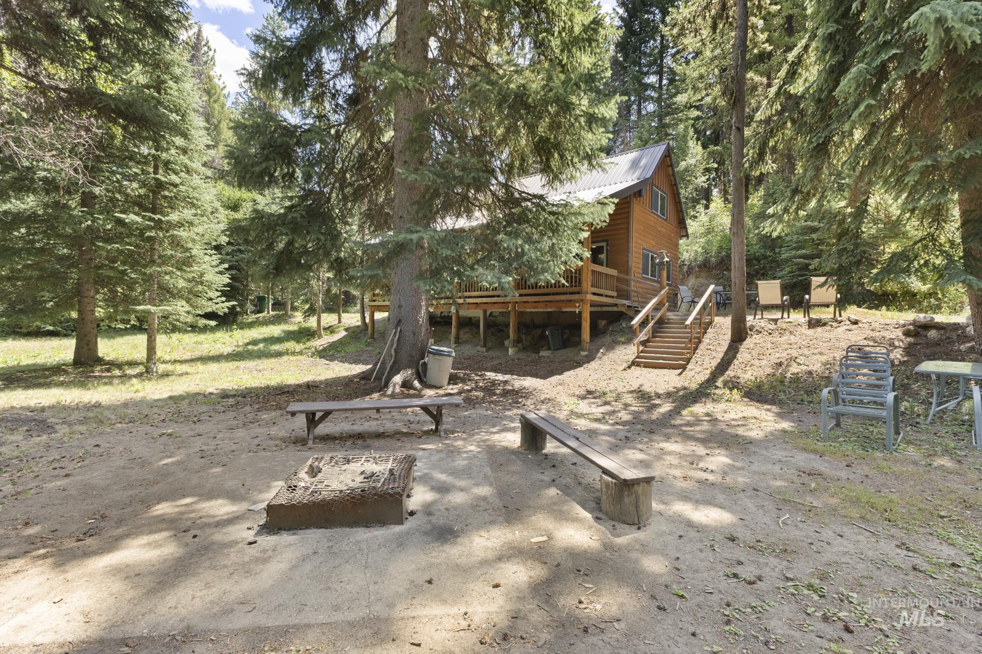 10324 Peterson Loop Property Photo 6