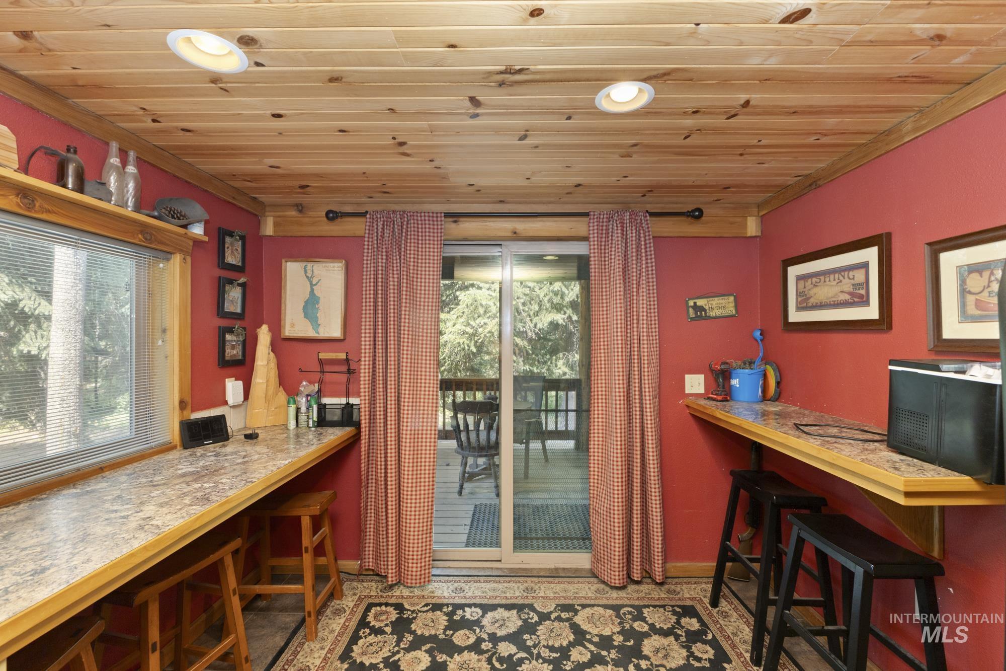 10324 Peterson Loop Property Photo 21