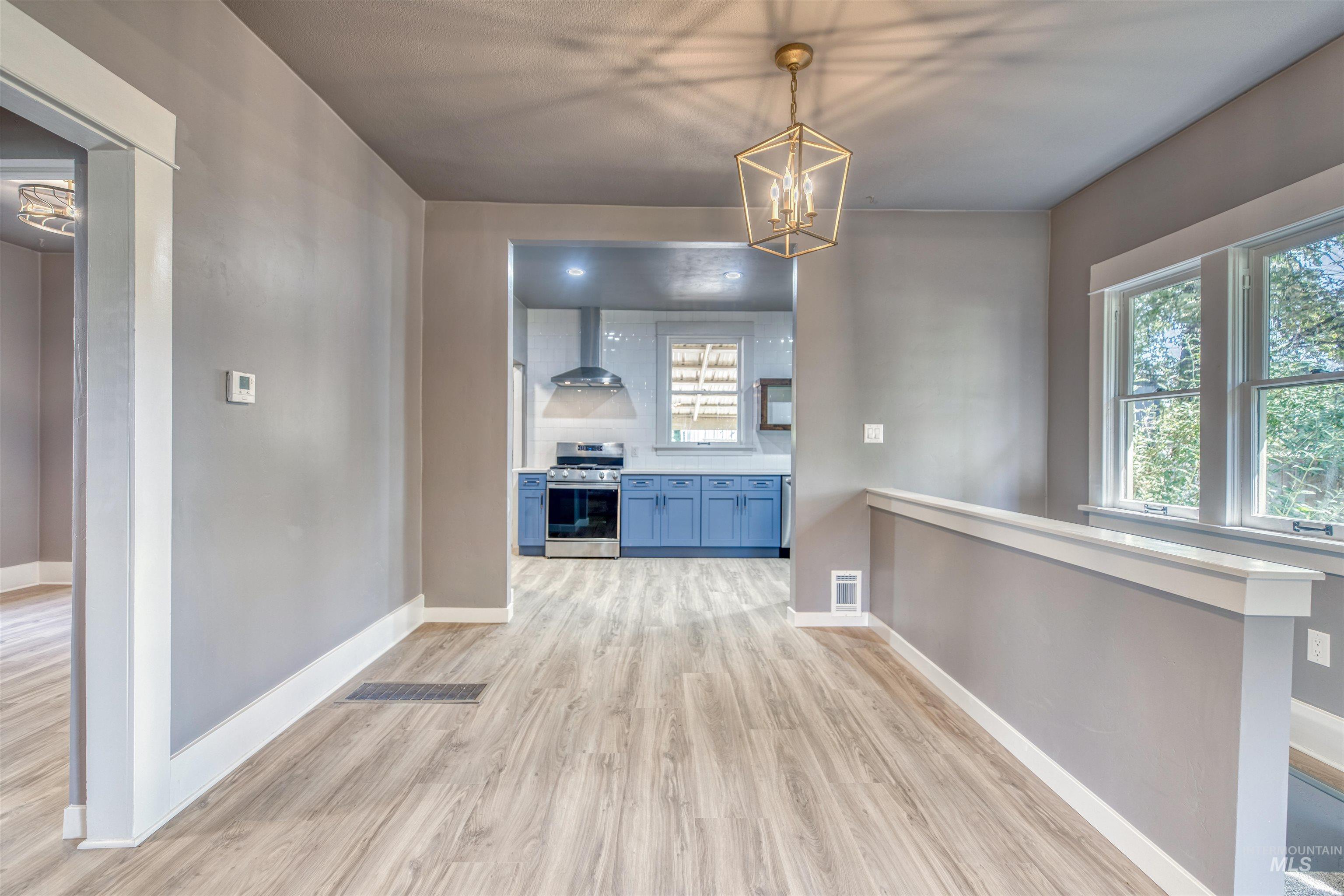 1015 E Logan Street Property Photo 28