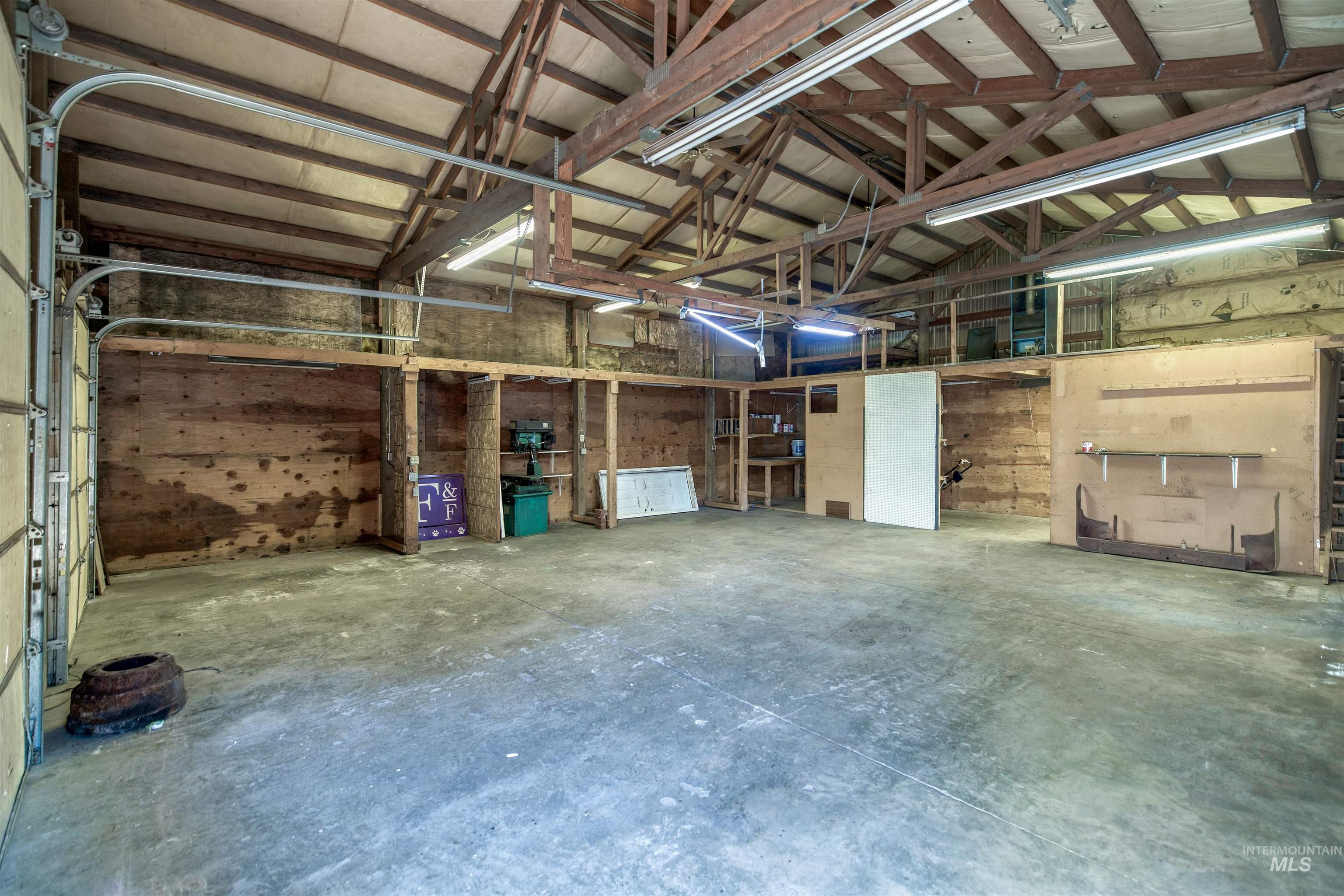 1015 E Logan Street Property Photo 44