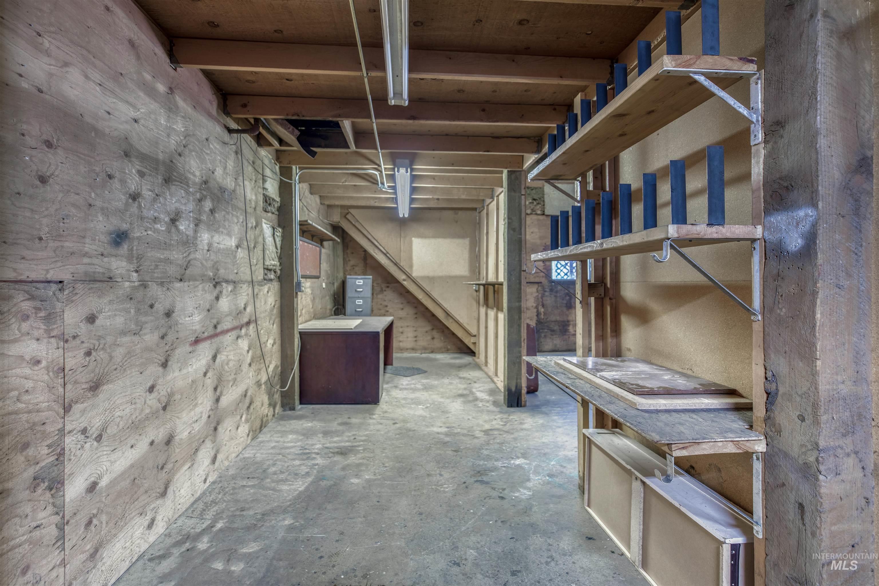 1015 E Logan Street Property Photo 46