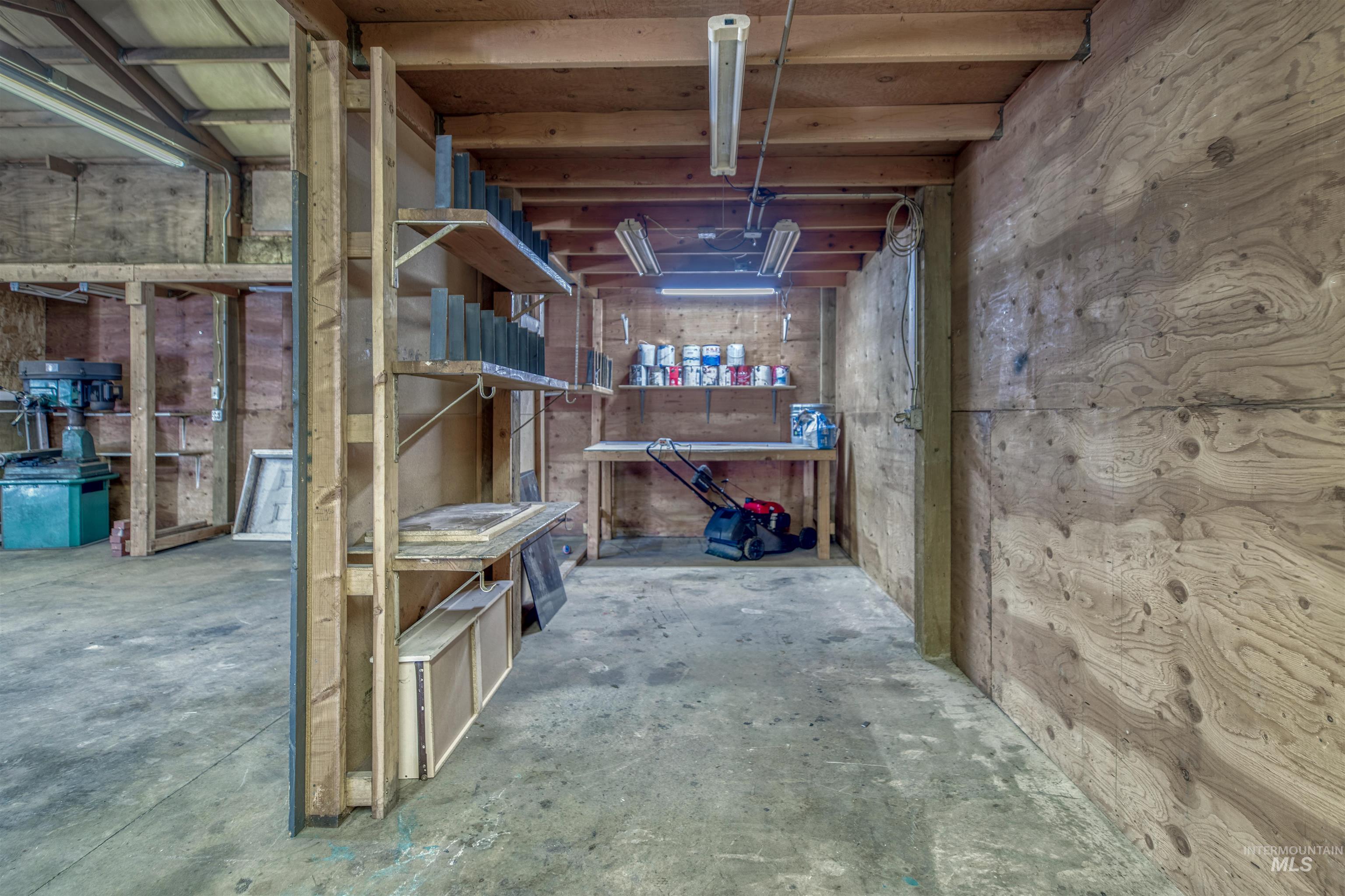 1015 E Logan Street Property Photo 47