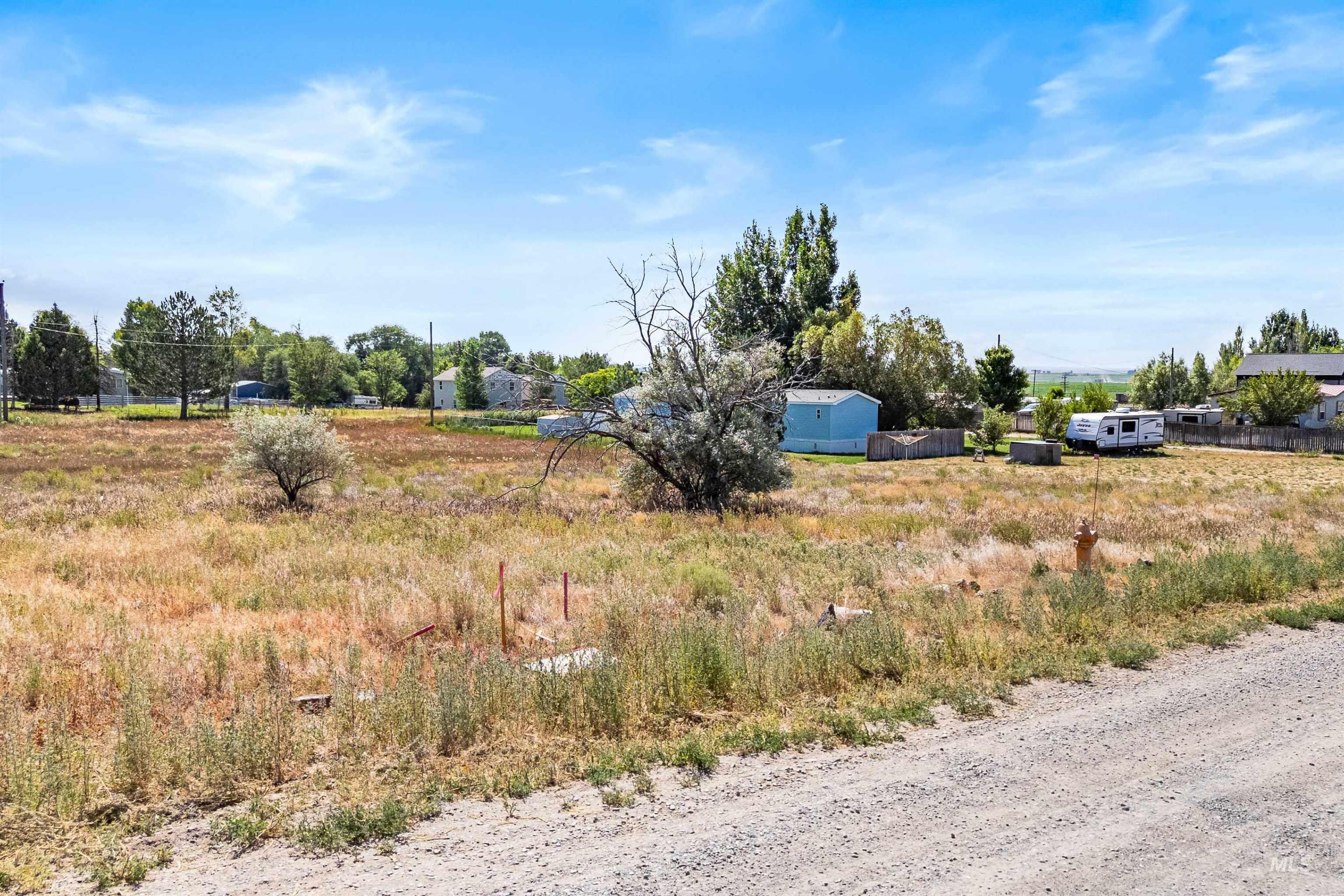 220 N Waucanza Street Property Photo 3
