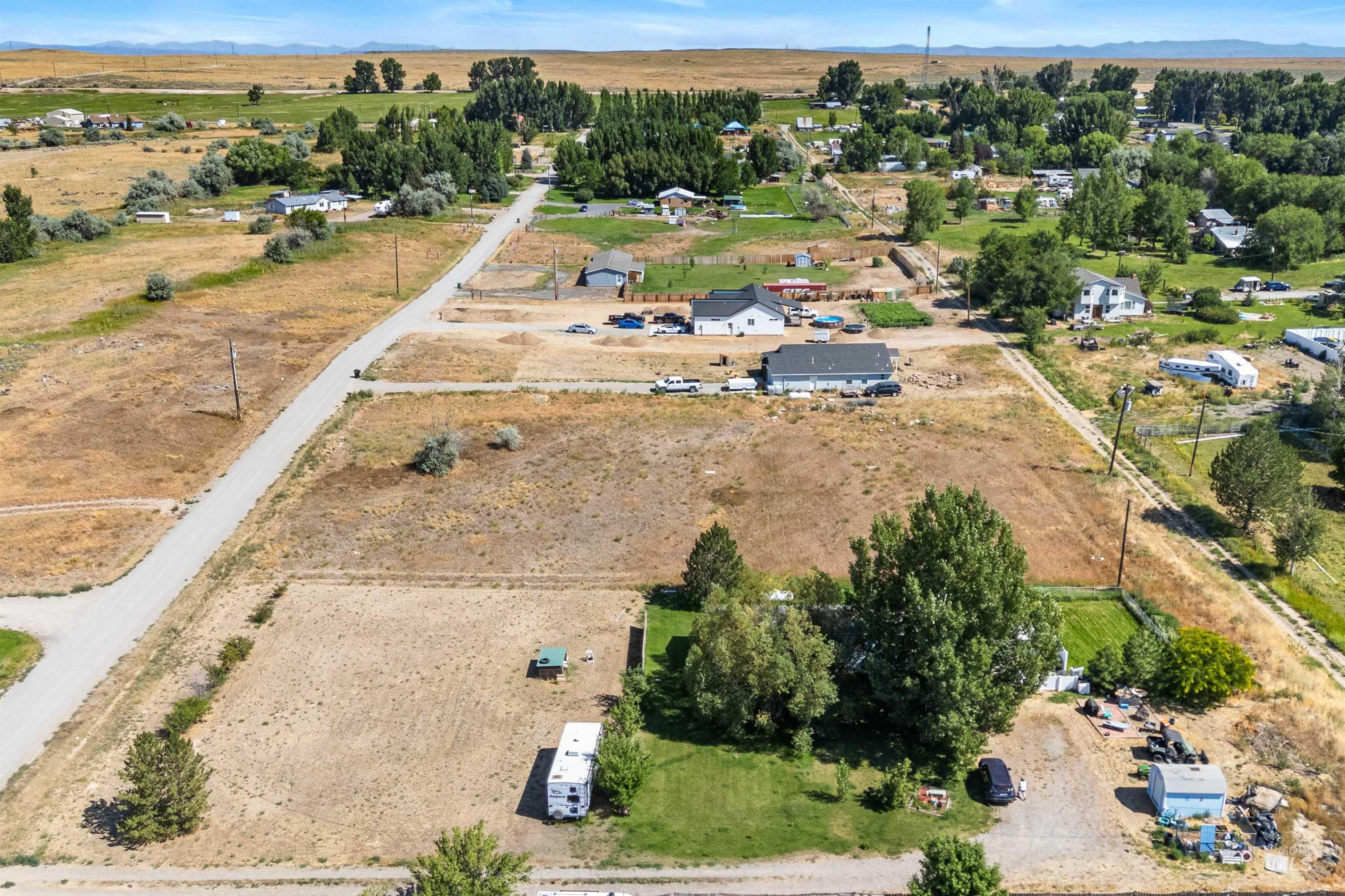 220 N Waucanza Street Property Photo 8