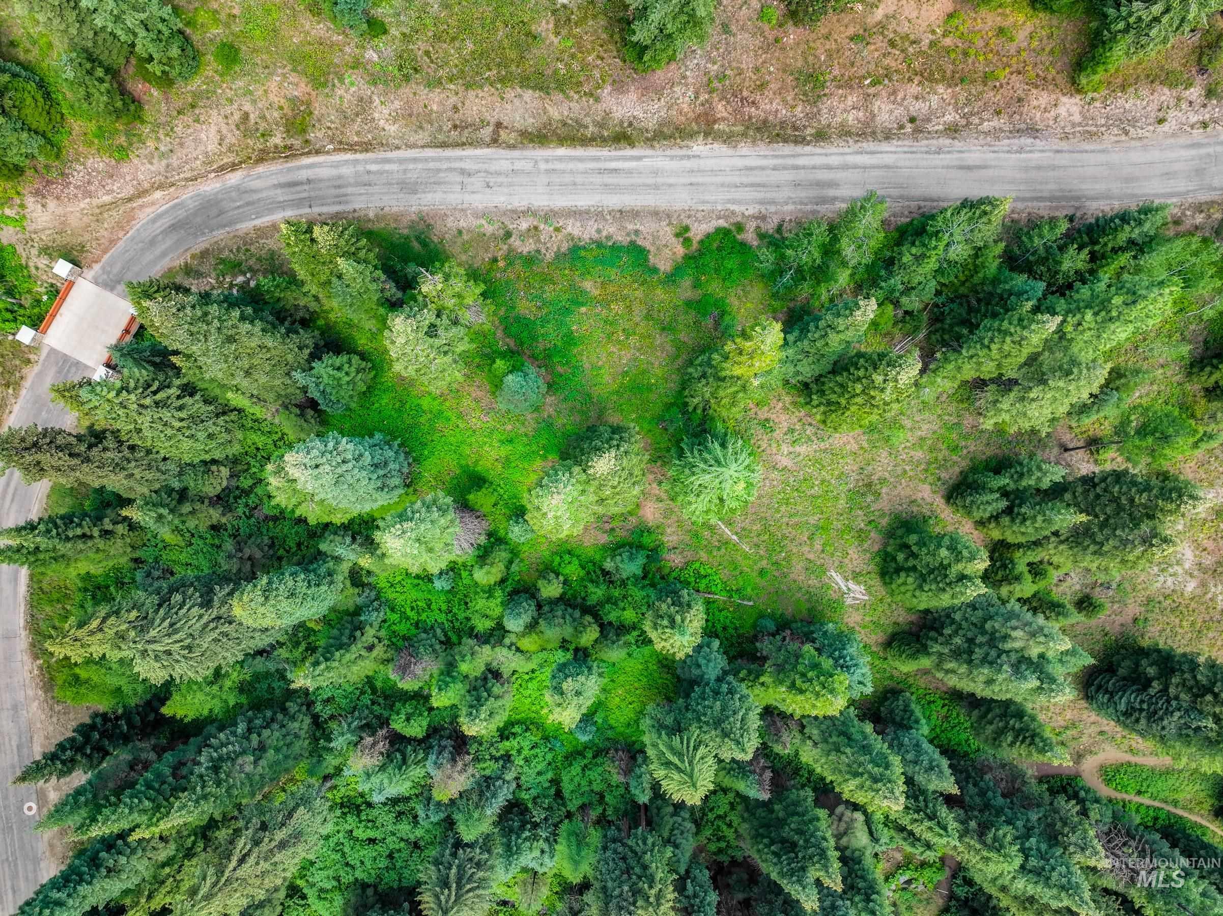 190 Pinnacle Place Property Photo 8