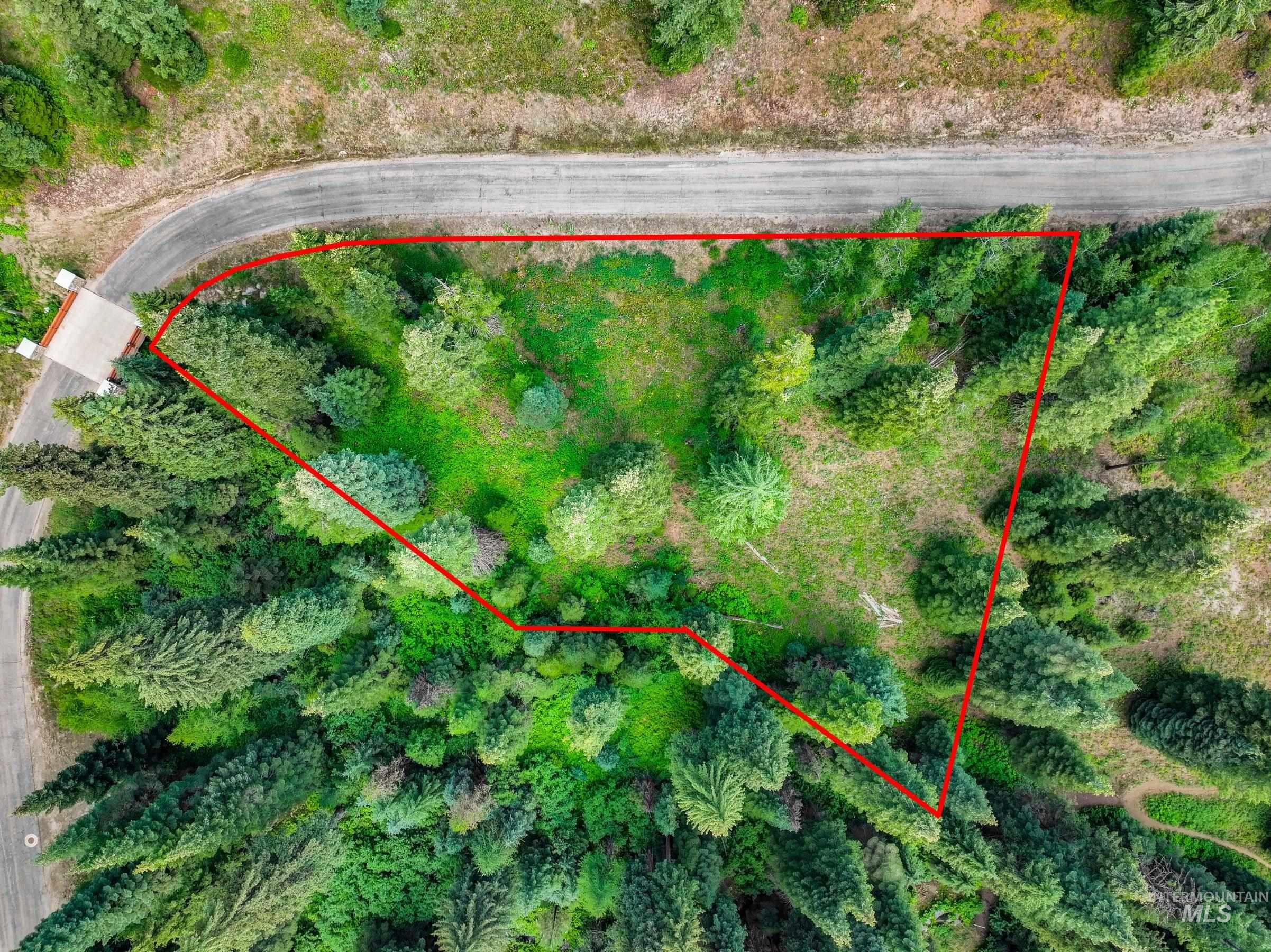 190 Pinnacle Place Property Photo 9