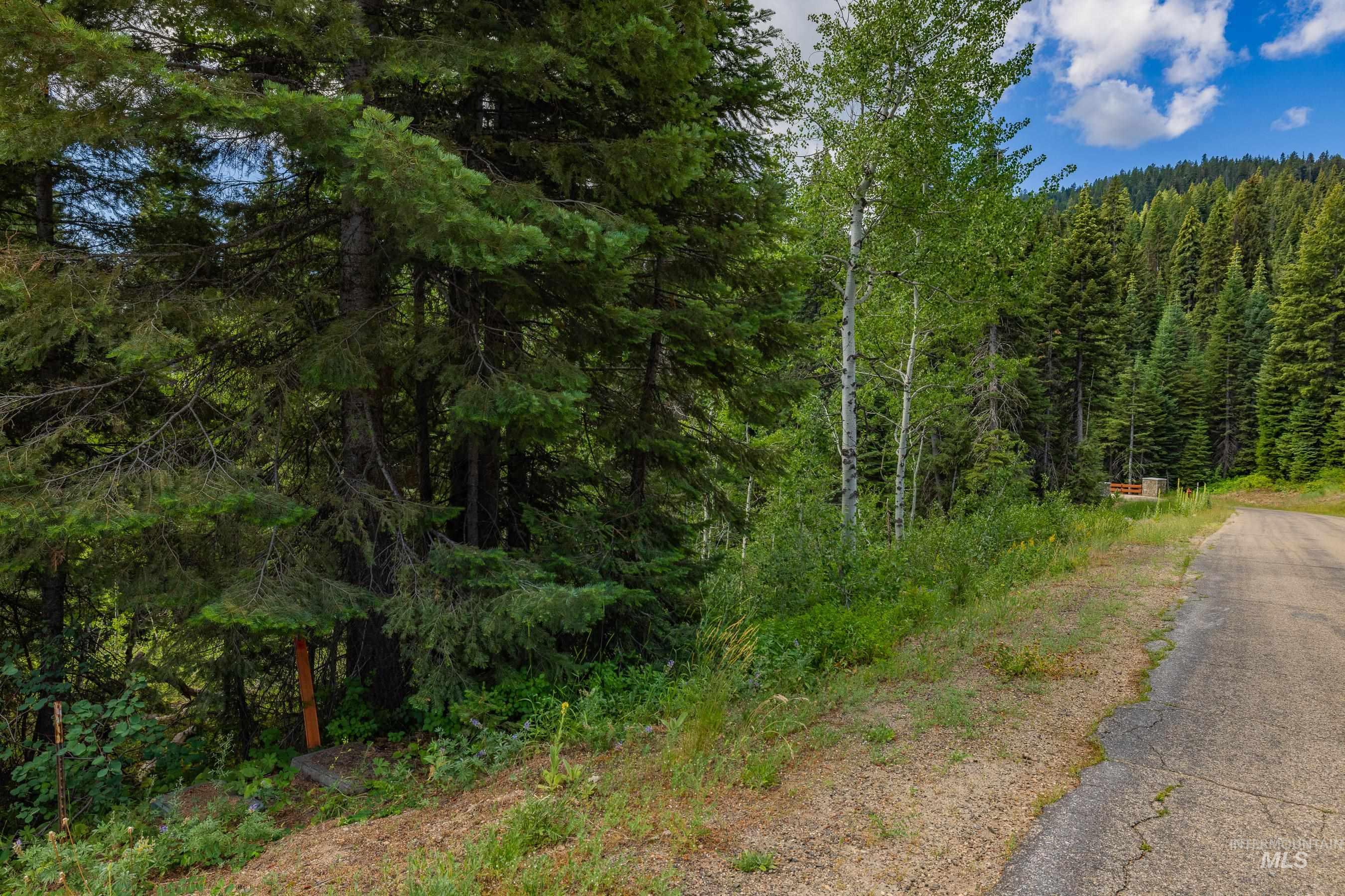 190 Pinnacle Place Property Photo 12