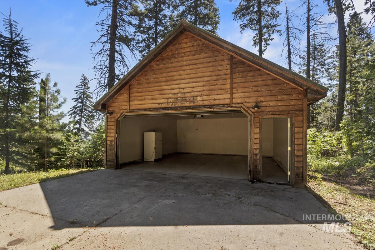 42 Burnt Wagon Trail Property Photo 6