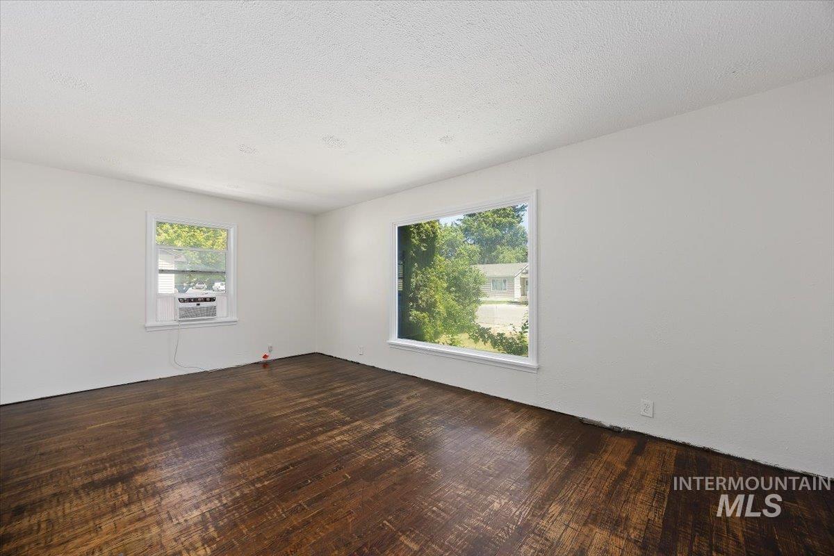 1209 G Street Property Photo 3