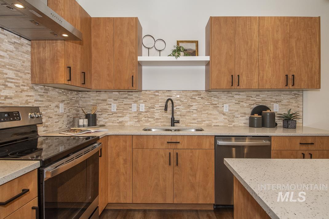 479 E Violets Cove Ln Property Photo 12