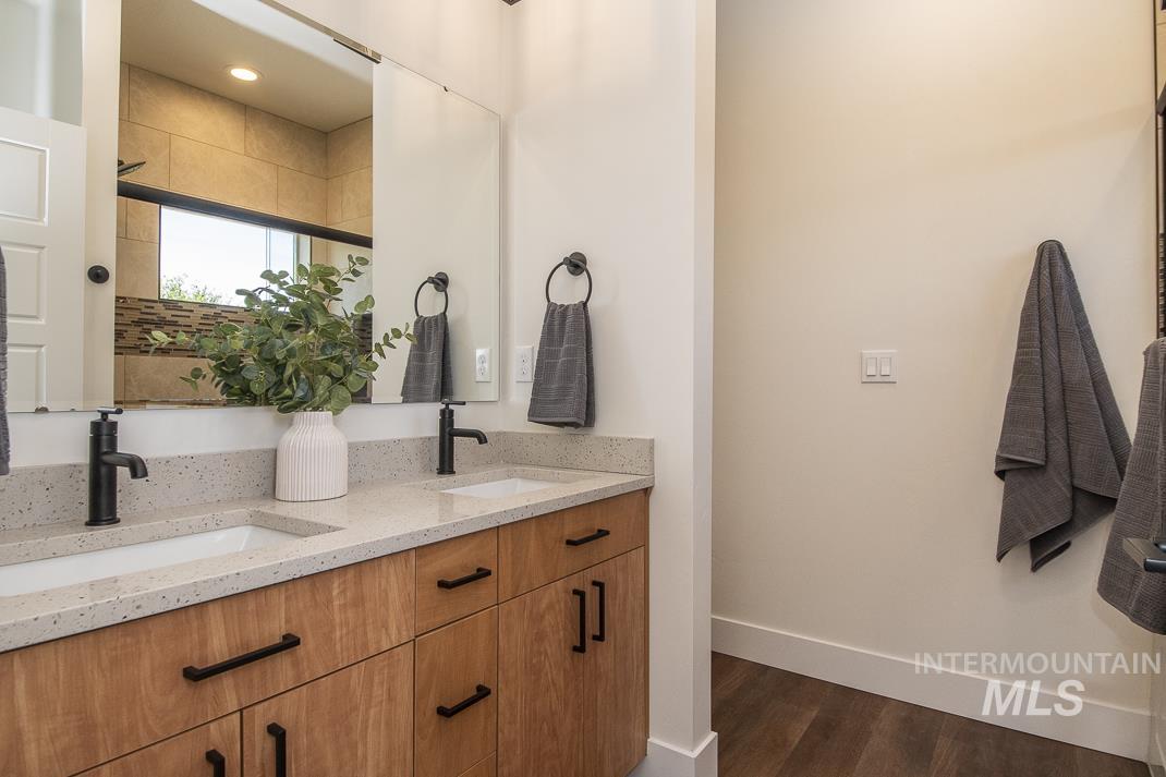 479 E Violets Cove Ln Property Photo 24