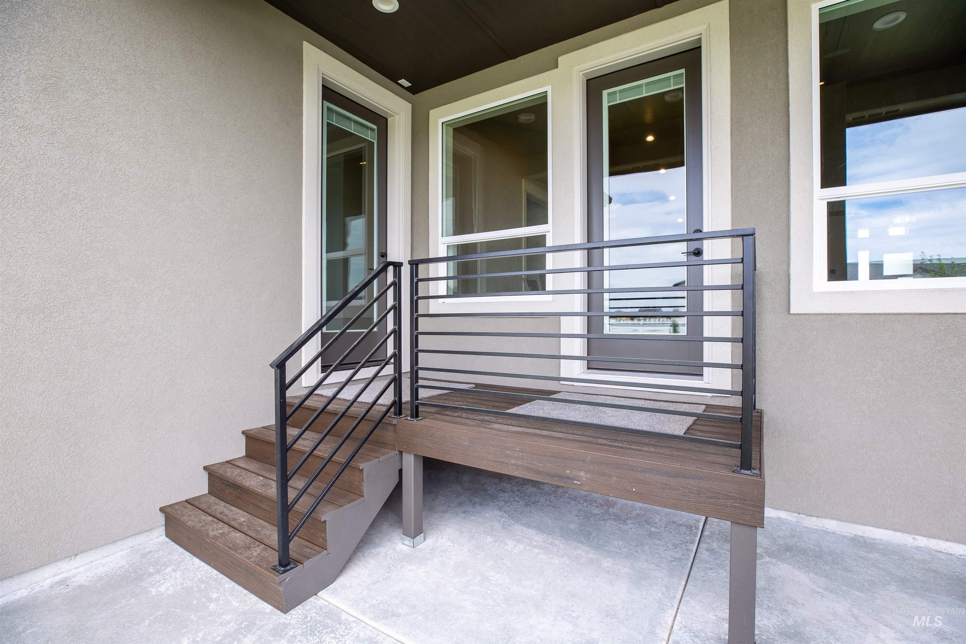 132 E Heliotrope Drive Property Photo 38