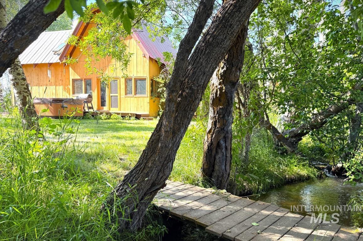 155 Potter Lane Property Photo 1