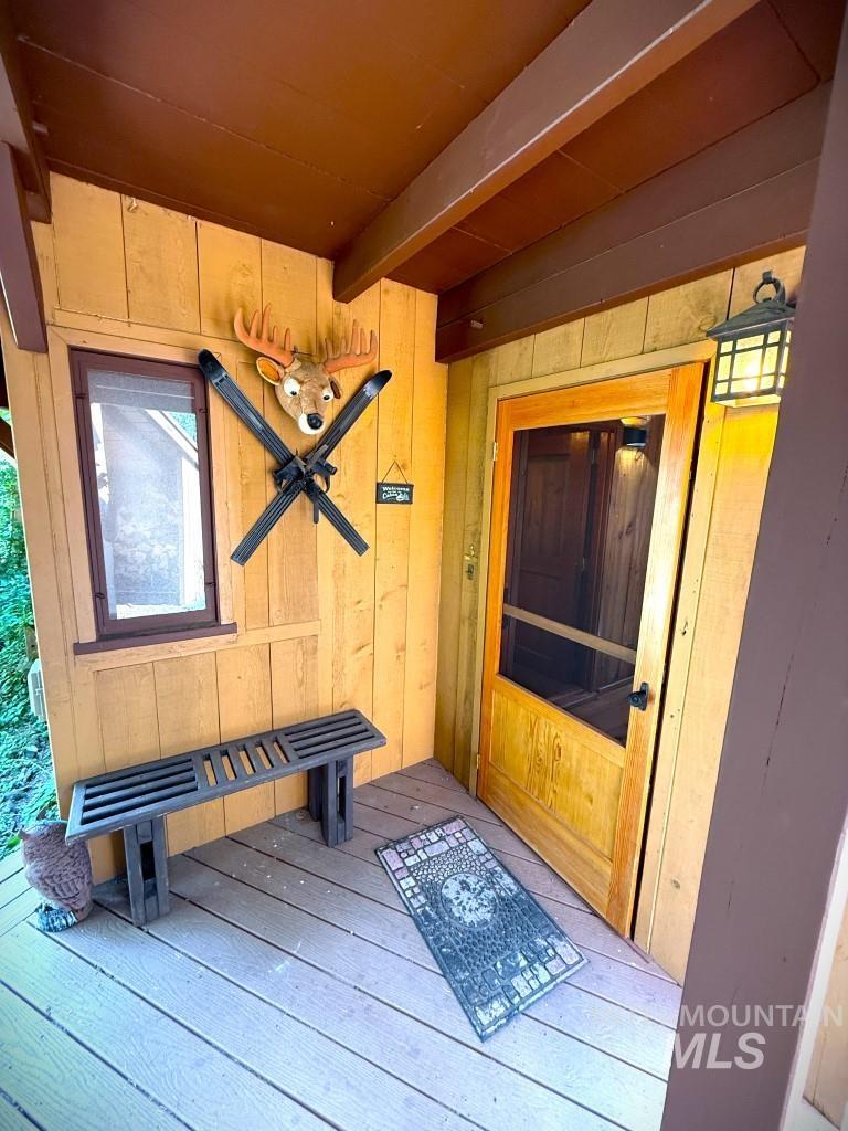 155 Potter Lane Property Photo 7