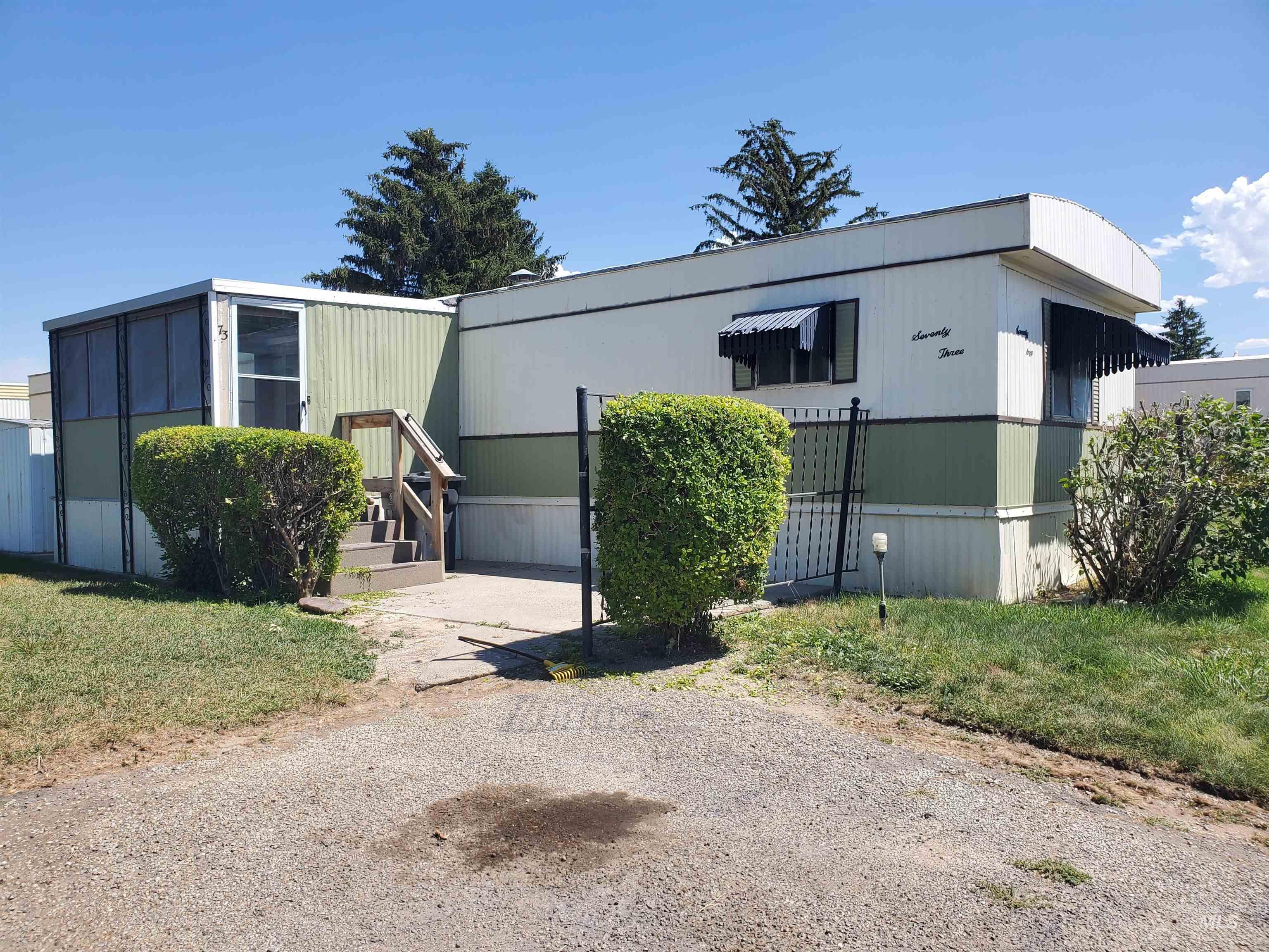 198 South Hills Property Photo 1