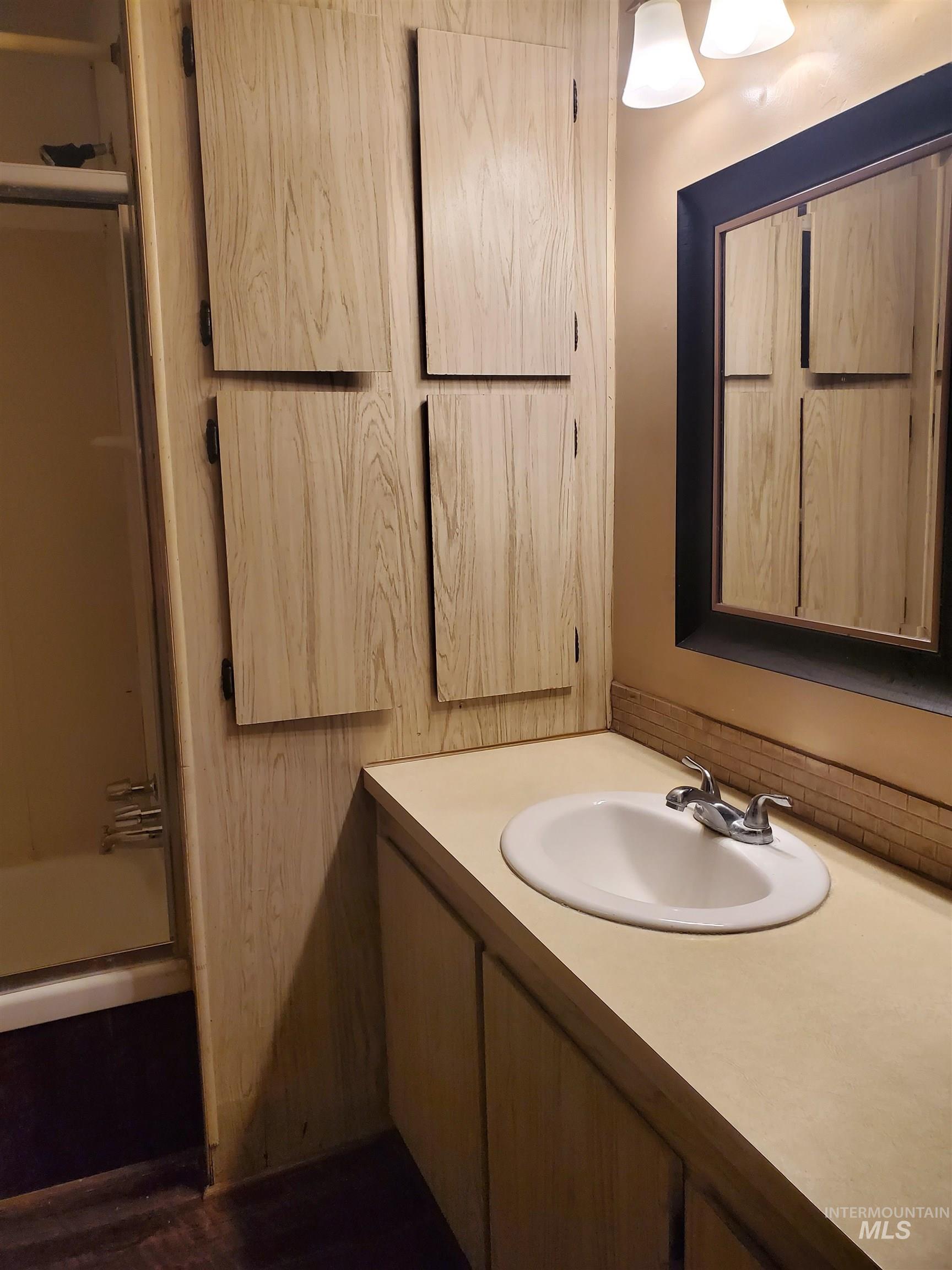 198 South Hills Property Photo 7