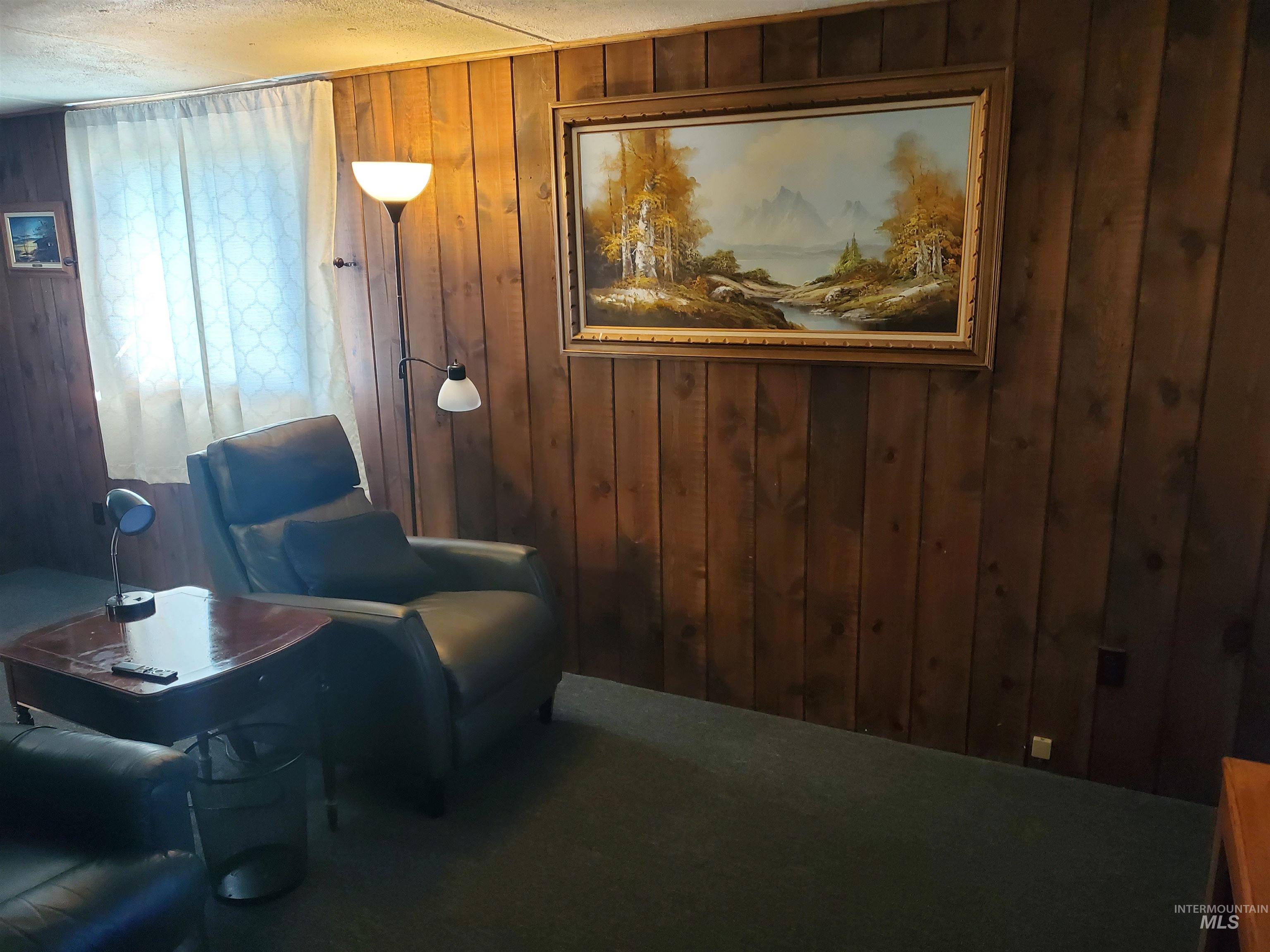 198 South Hills Property Photo 13