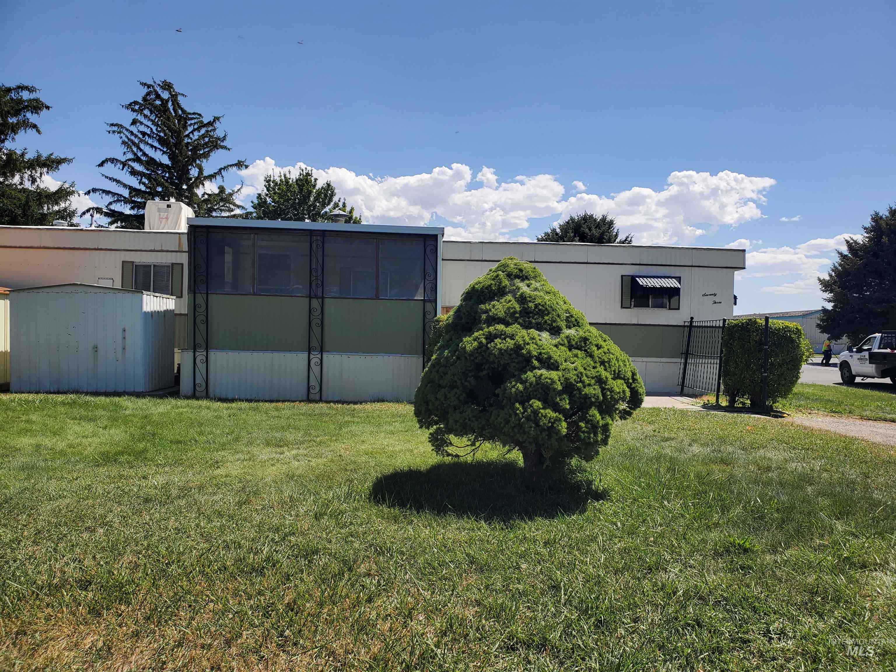 198 South Hills Property Photo 23